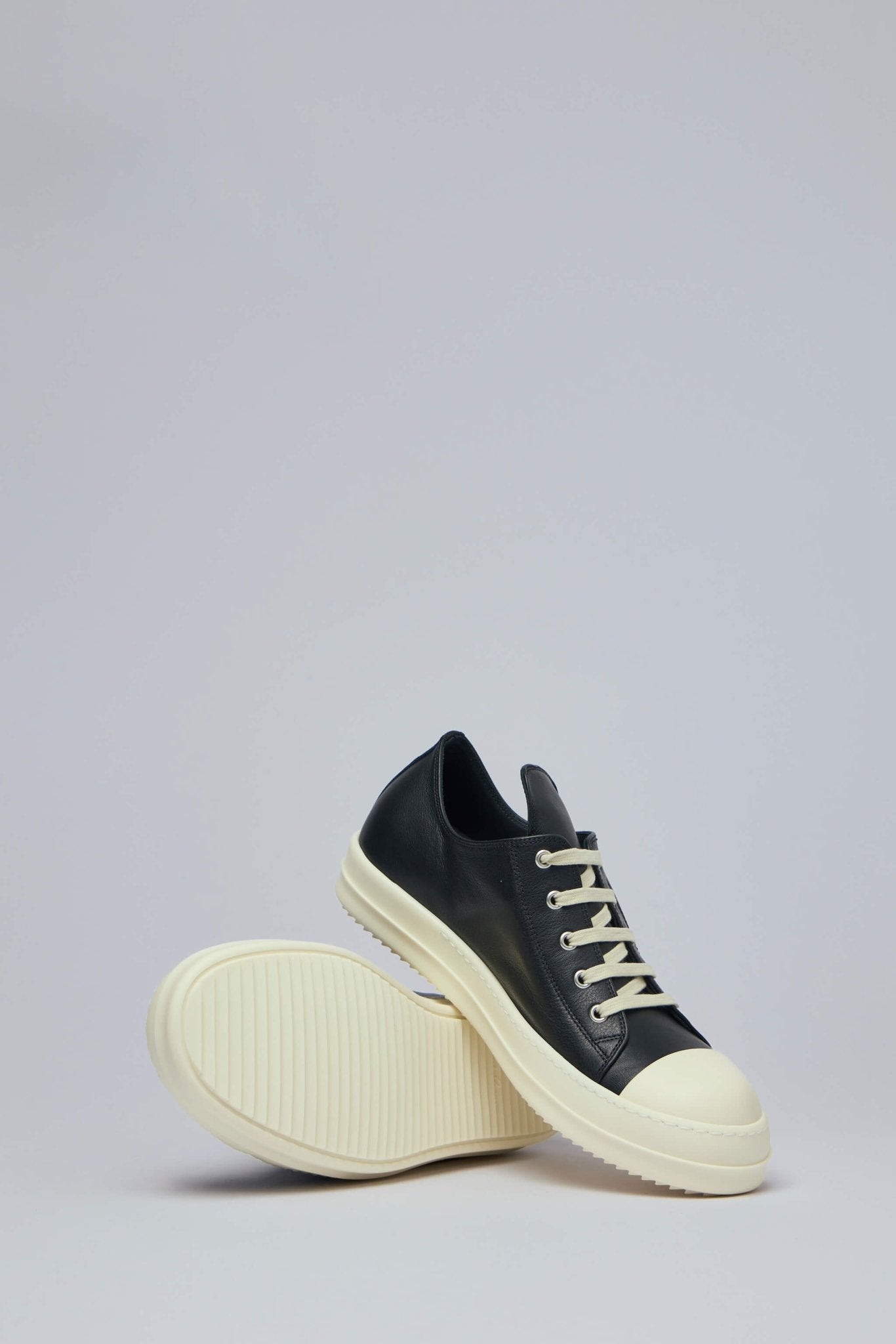Temple Extreme Low Sneaks