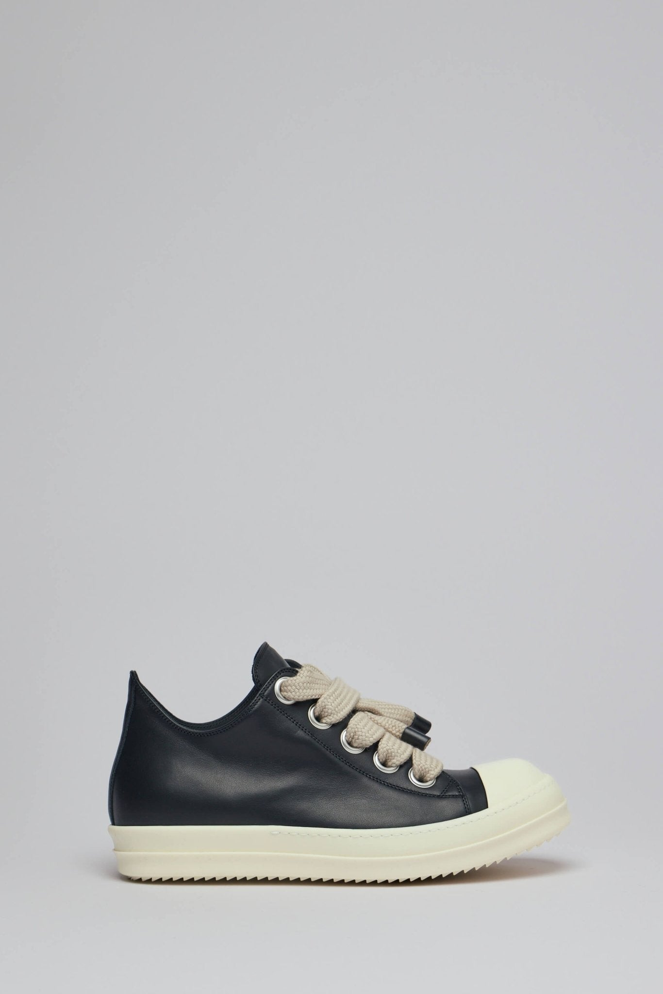 Jumbolace Low Sneaks