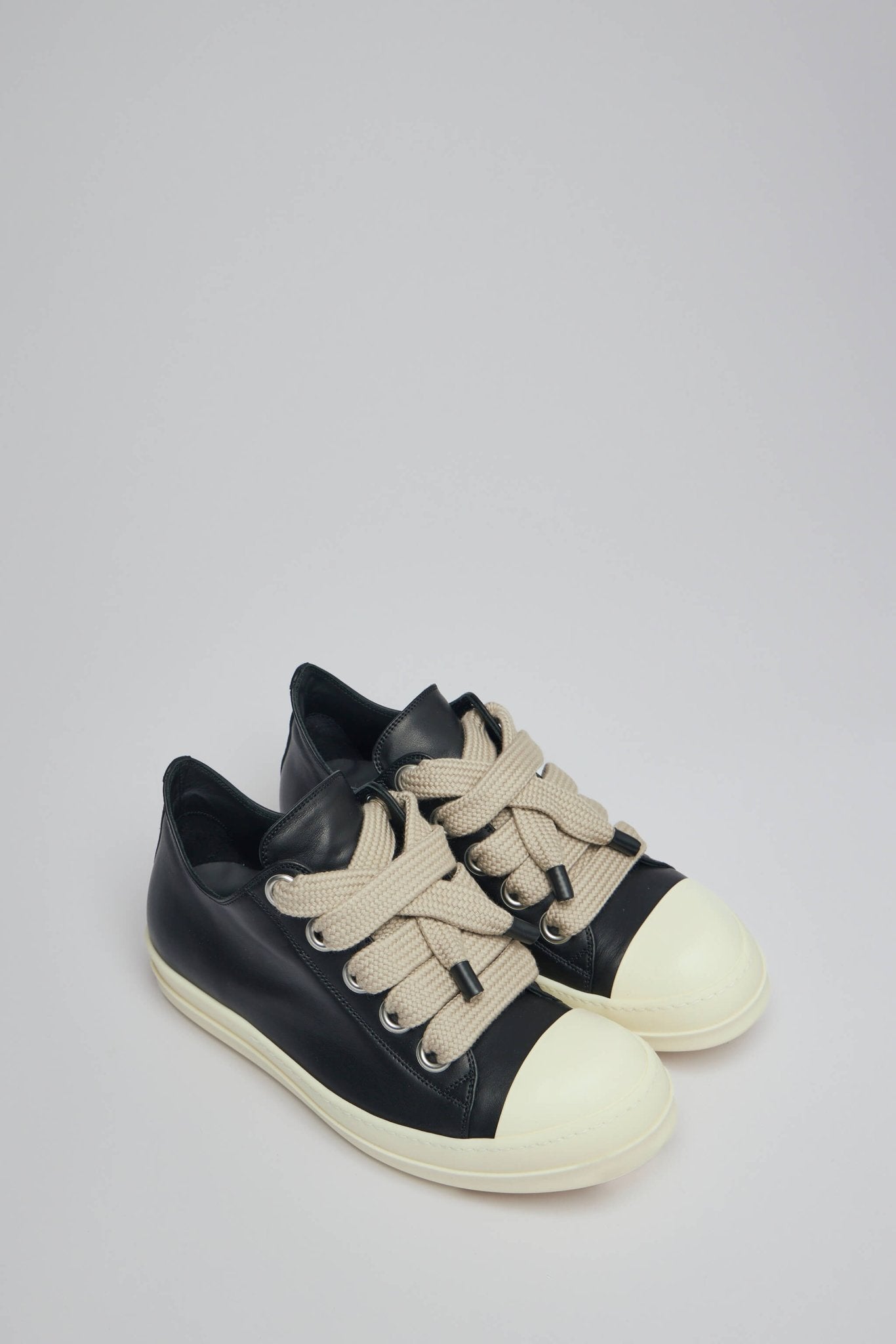 Jumbolace Low Sneaks