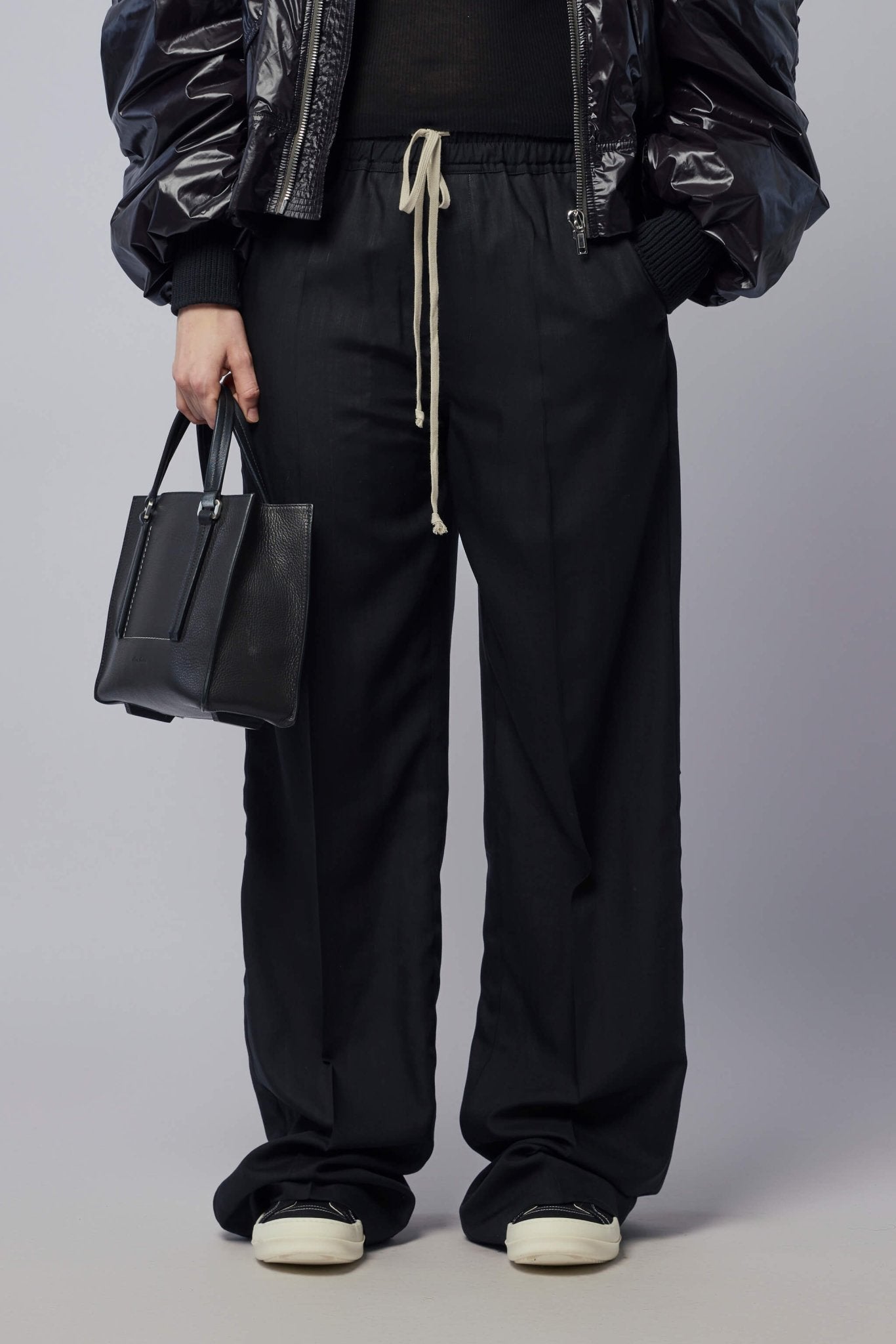 Woven Pants - Dietrich Drawstring Black