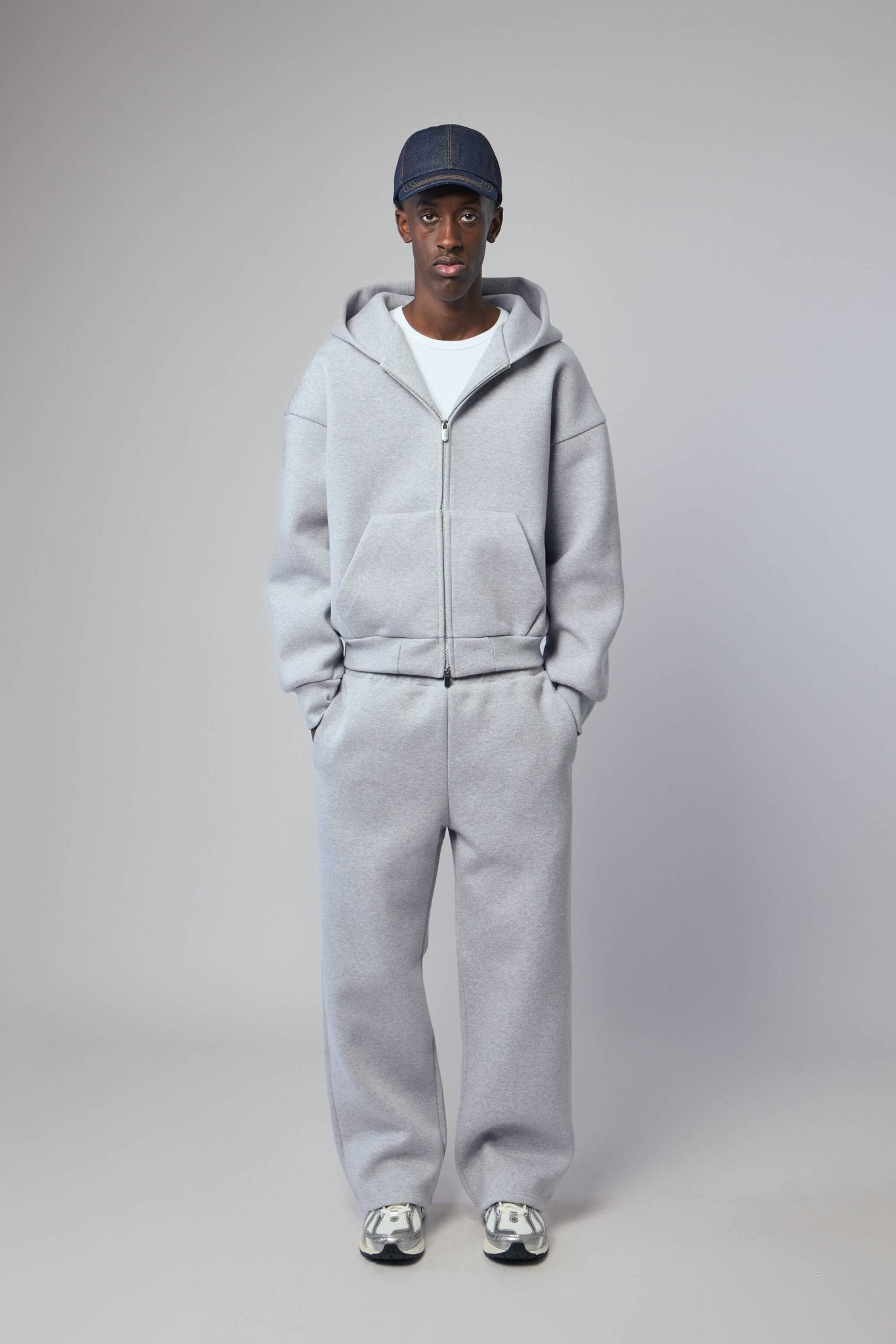 V2 Zipped Hoodie