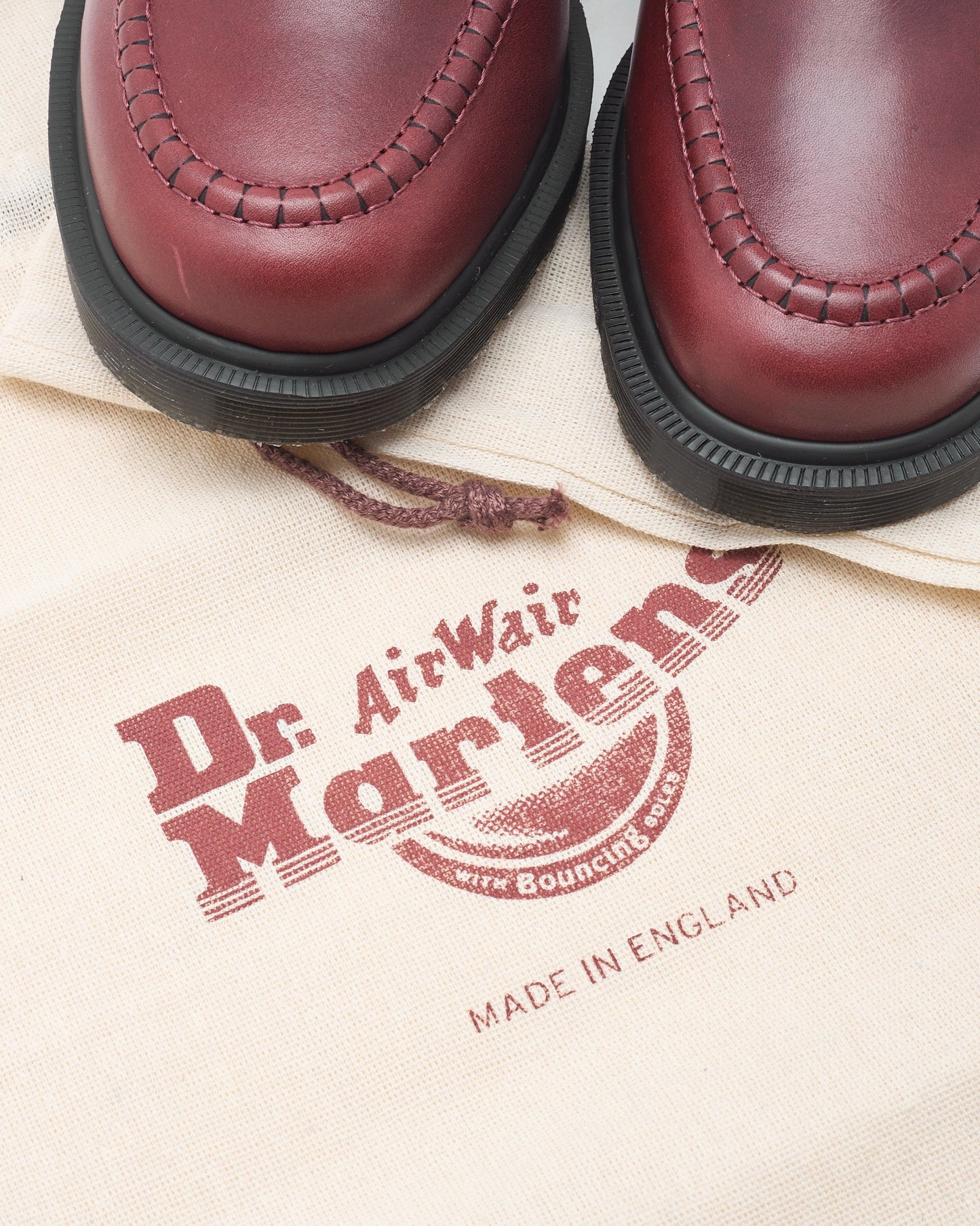 Zapatos Dr. Martens Delapre Penny Unisex