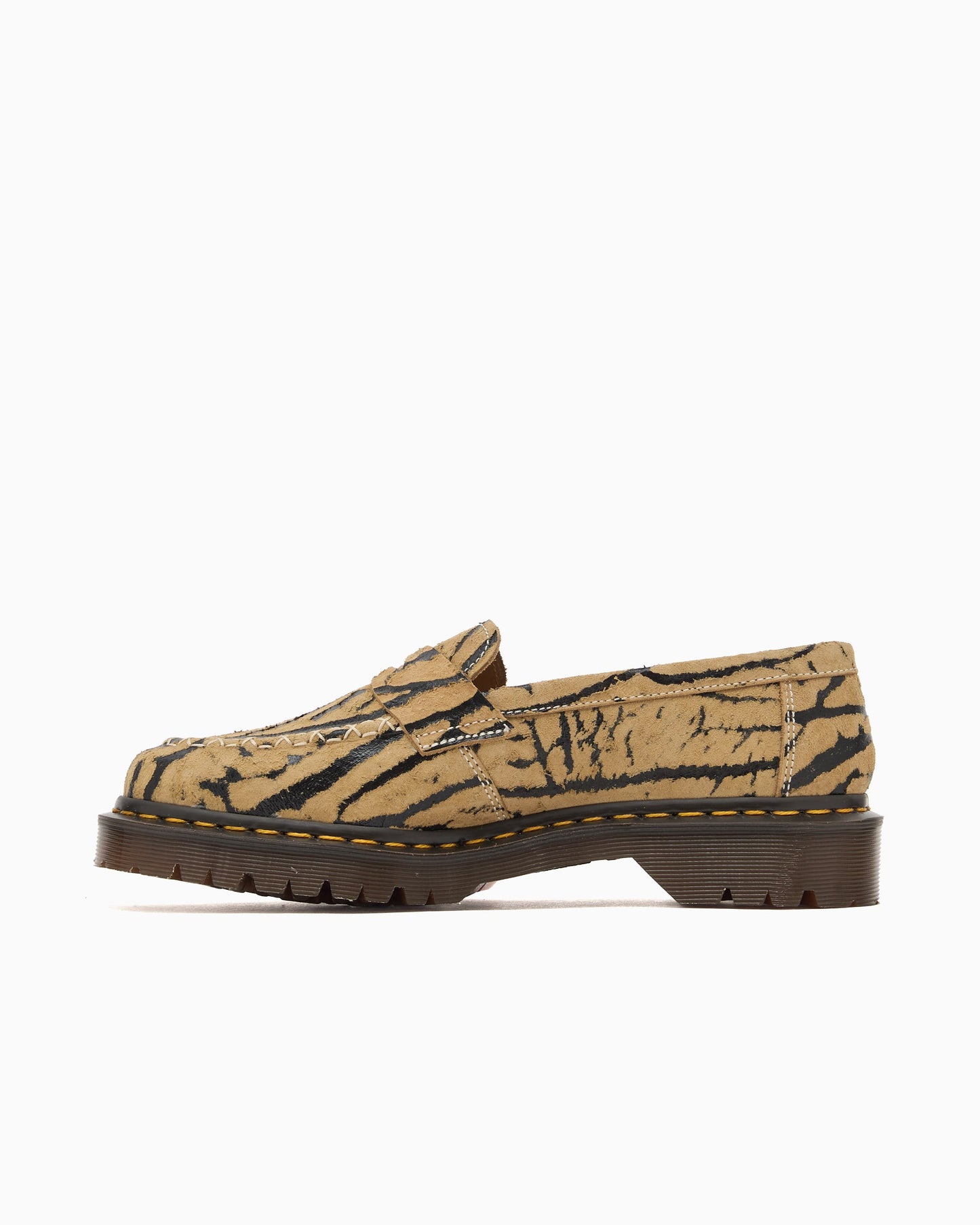 Zapatos Dr. Martens Delapre Penny "Wild Emboss" Unisex