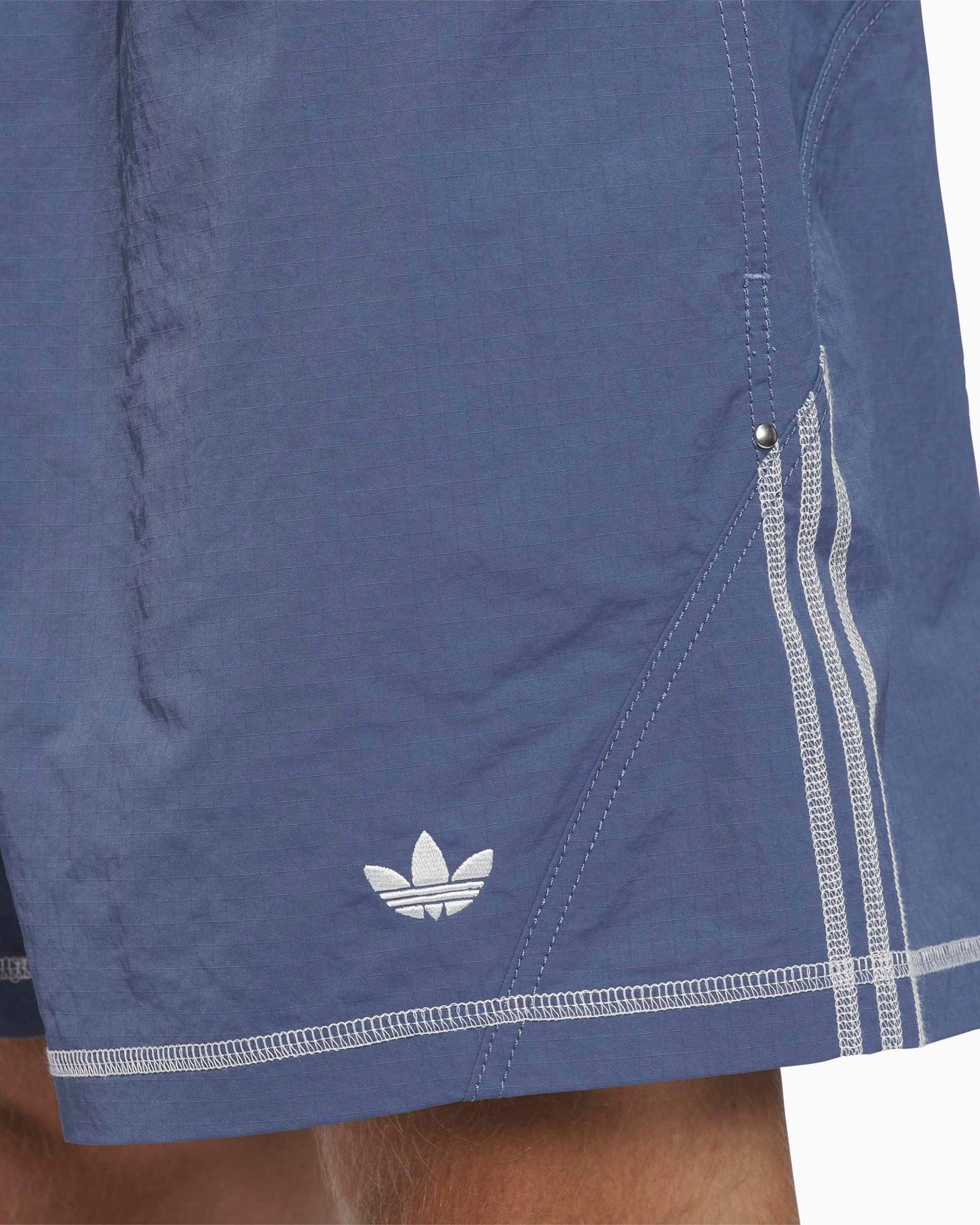 Pantalones cortos Relaxed adidas Originals Los Angeles Long Beach Unisex