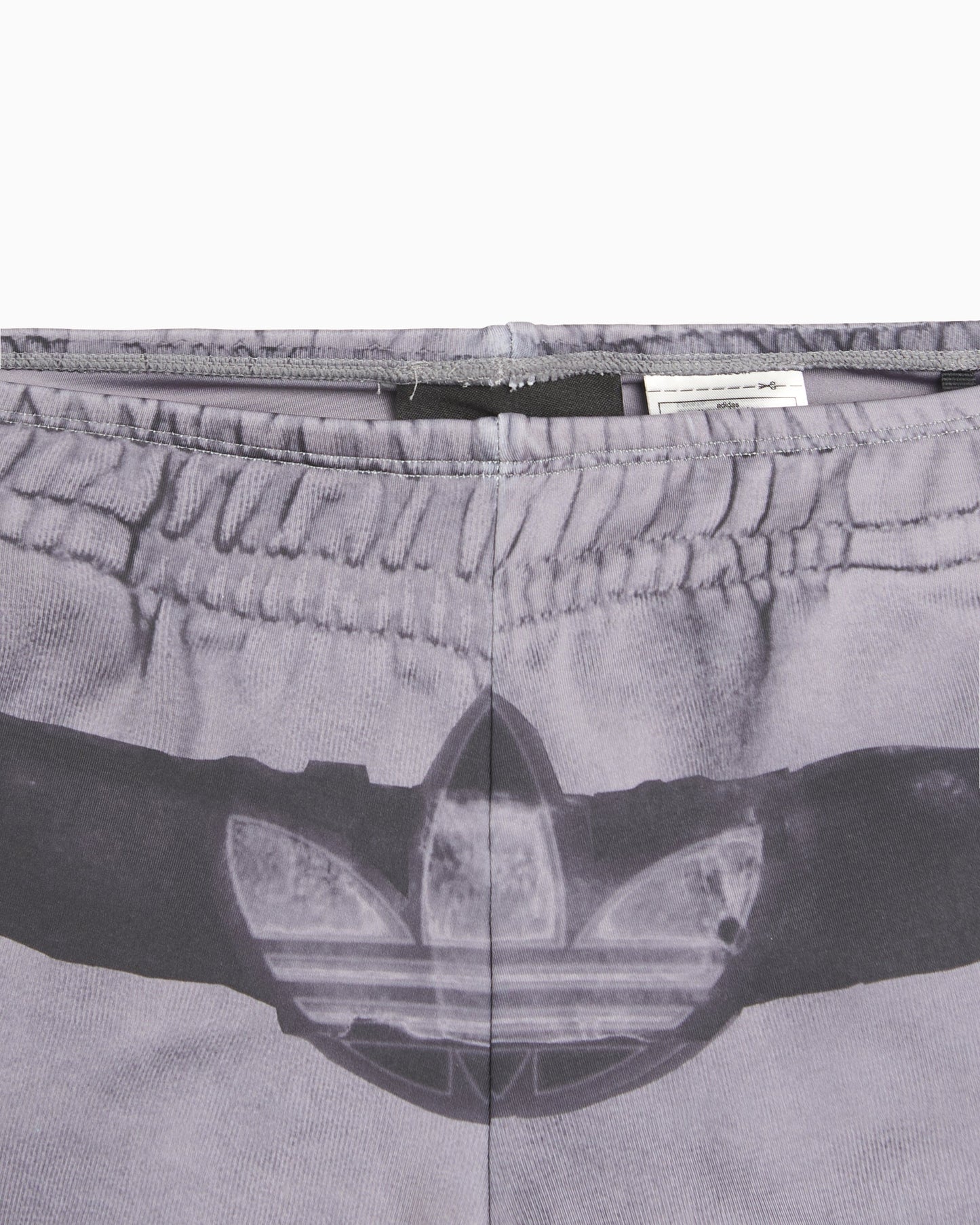 Pantalones cortos Slim adidas Originals x AVAVAV para mujer (2 Pack)