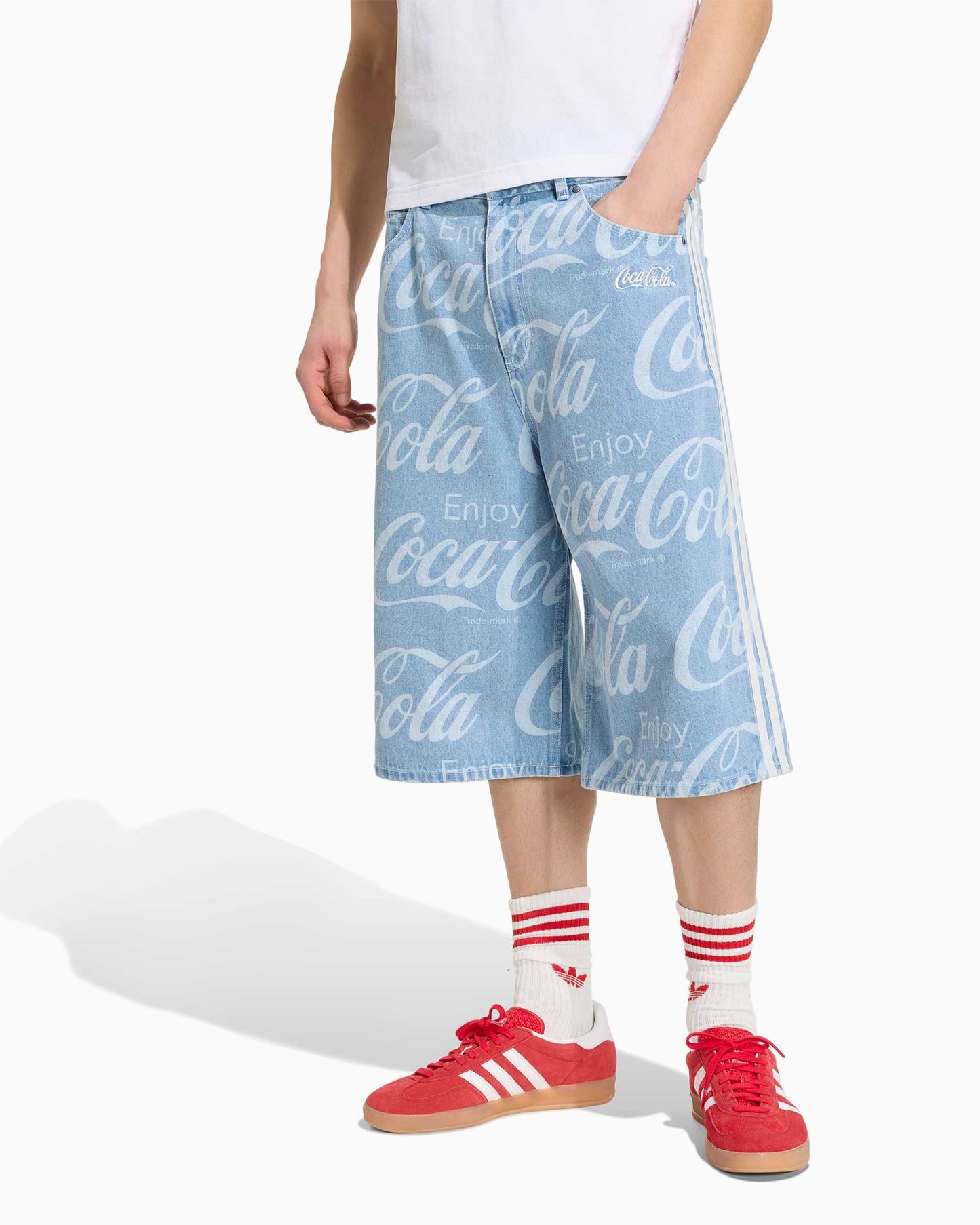Pantalones cortos Oversize adidas Originals x Coca-Cola Classic Sport para hombre