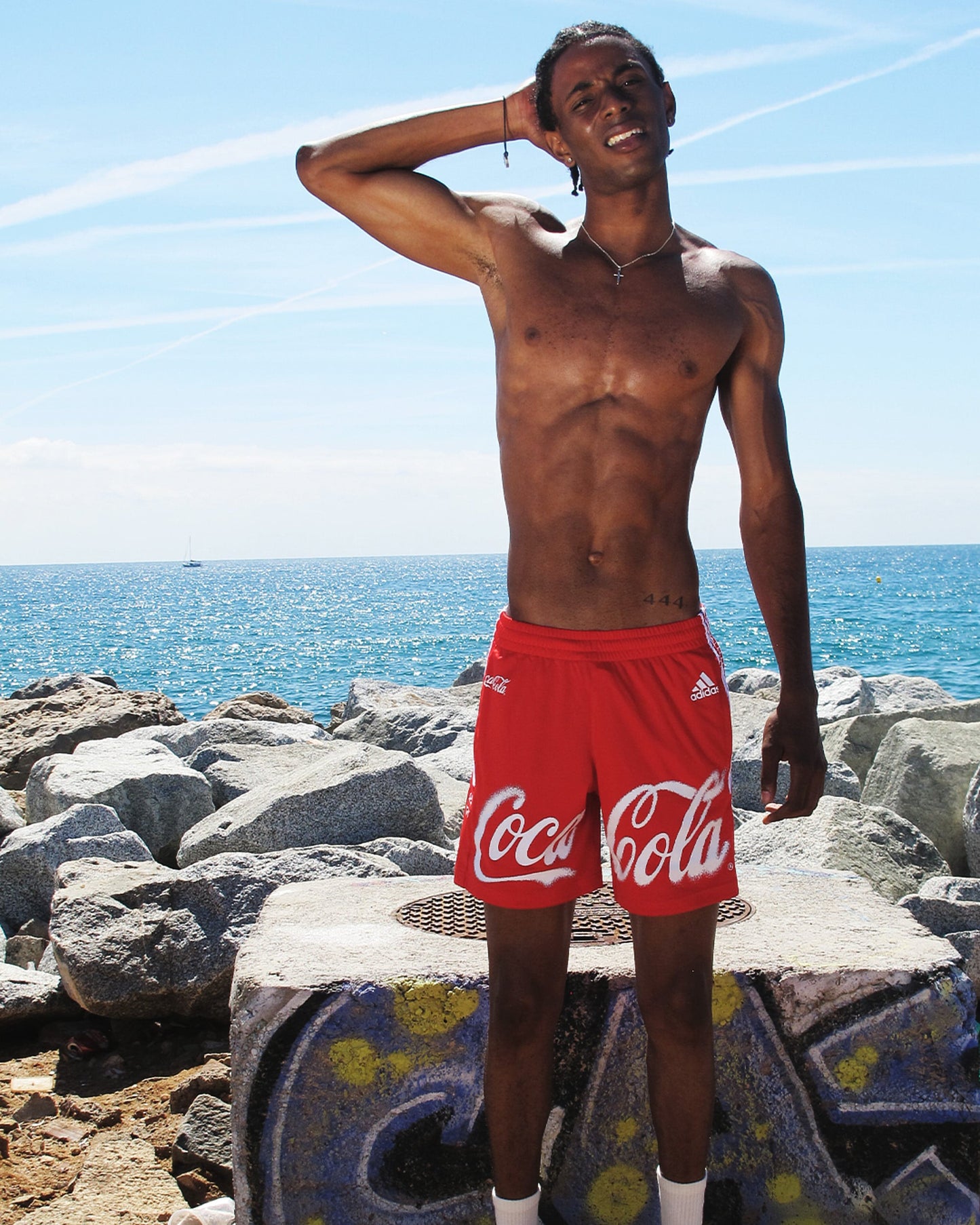 Pantalones cortos Relaxed adidas Originals x Coca-Cola para hombre