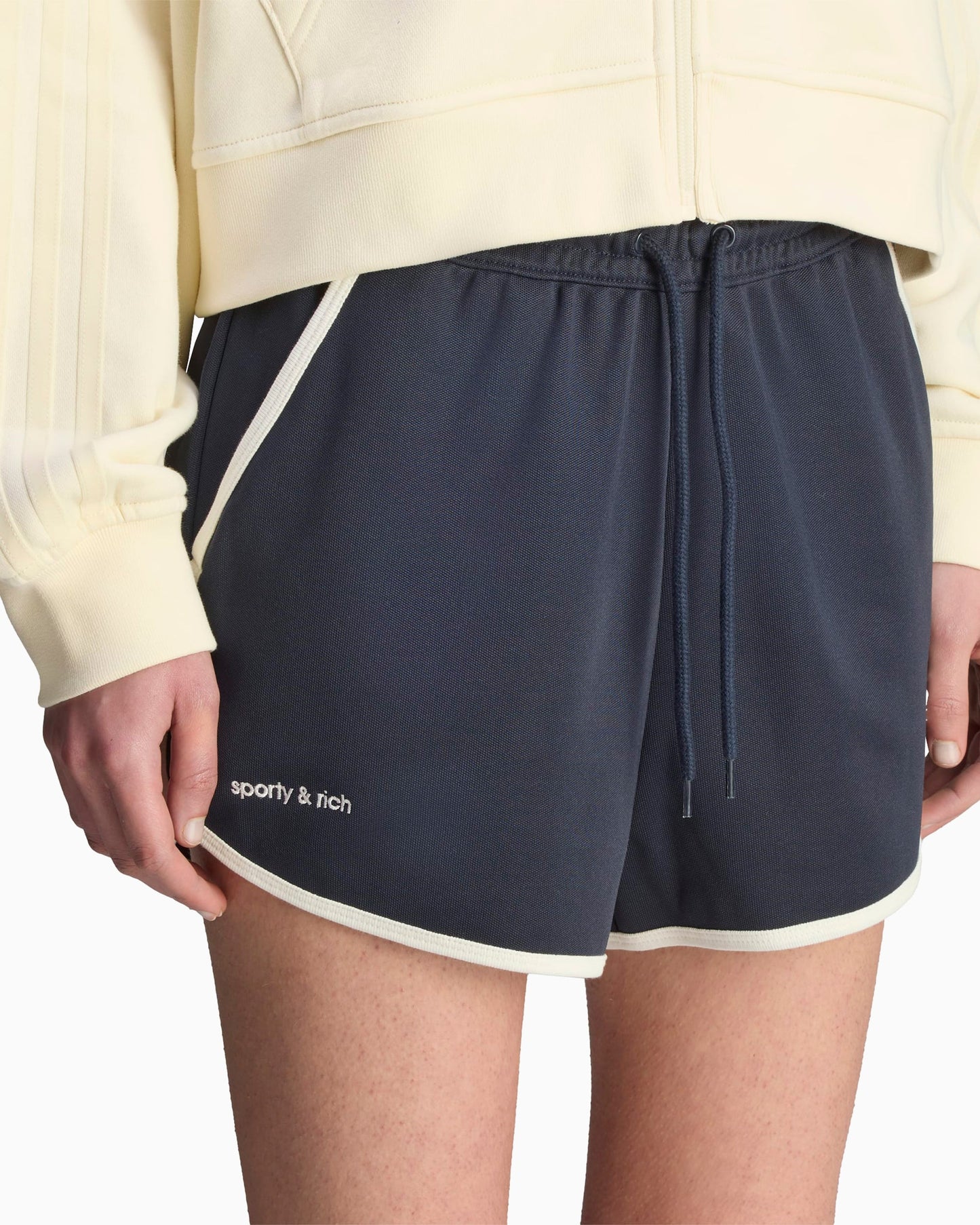 Pantalones cortos adidas Originals x Sporty & Rich para mujer