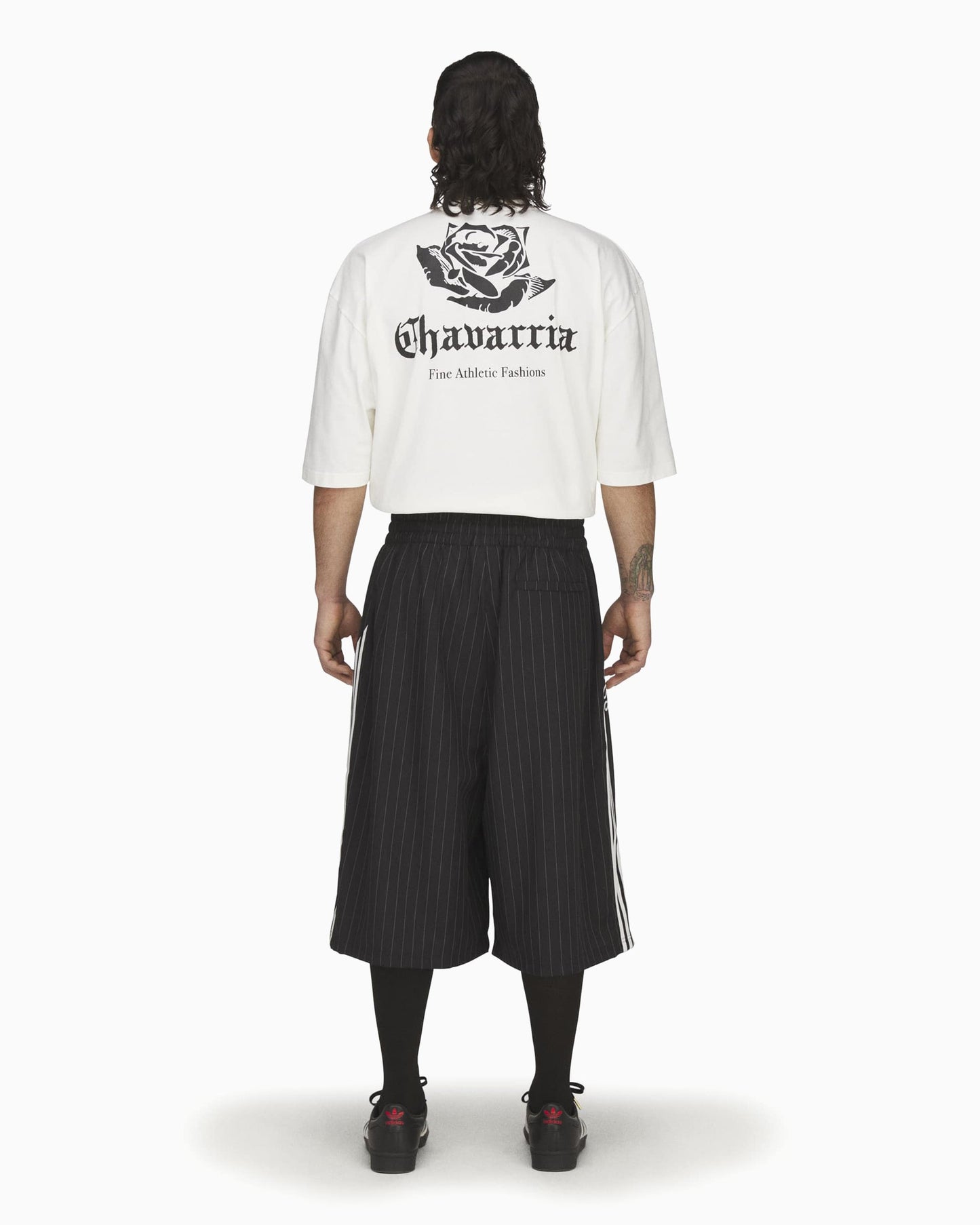 Pantalones cortos Oversize adidas Originals x Willy Chavarria Pinstripe para hombre