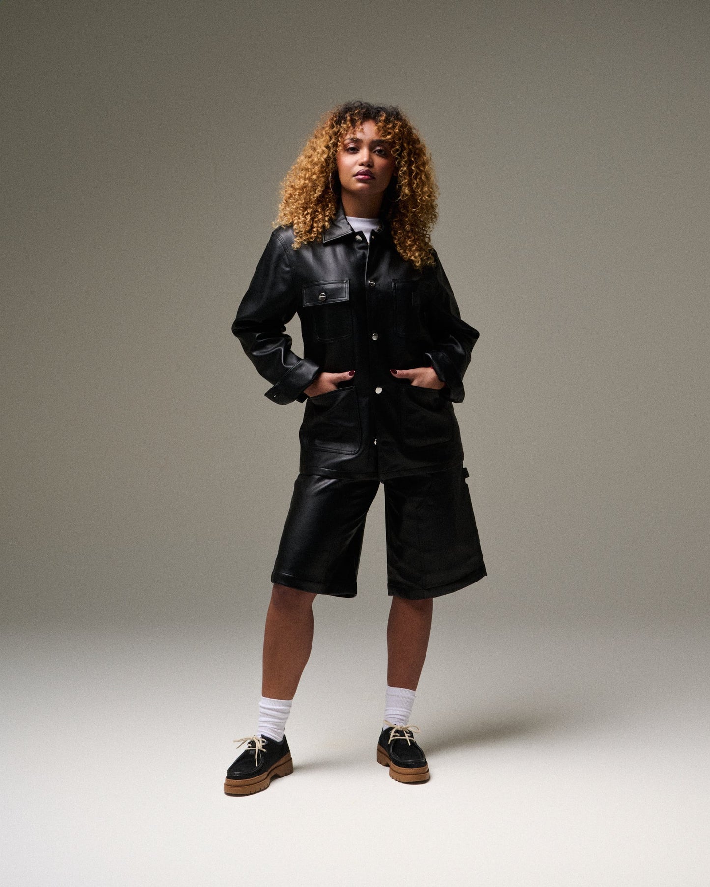 Pantalones cortos Relaxed Carhartt WIP Norwich Women's DK Pleather Shorts para mujer