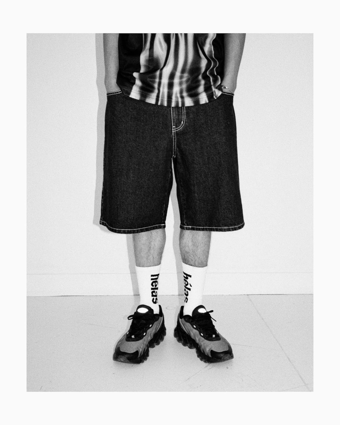 Pantalones cortos Oversize Hélas. Dieu Grec para hombre