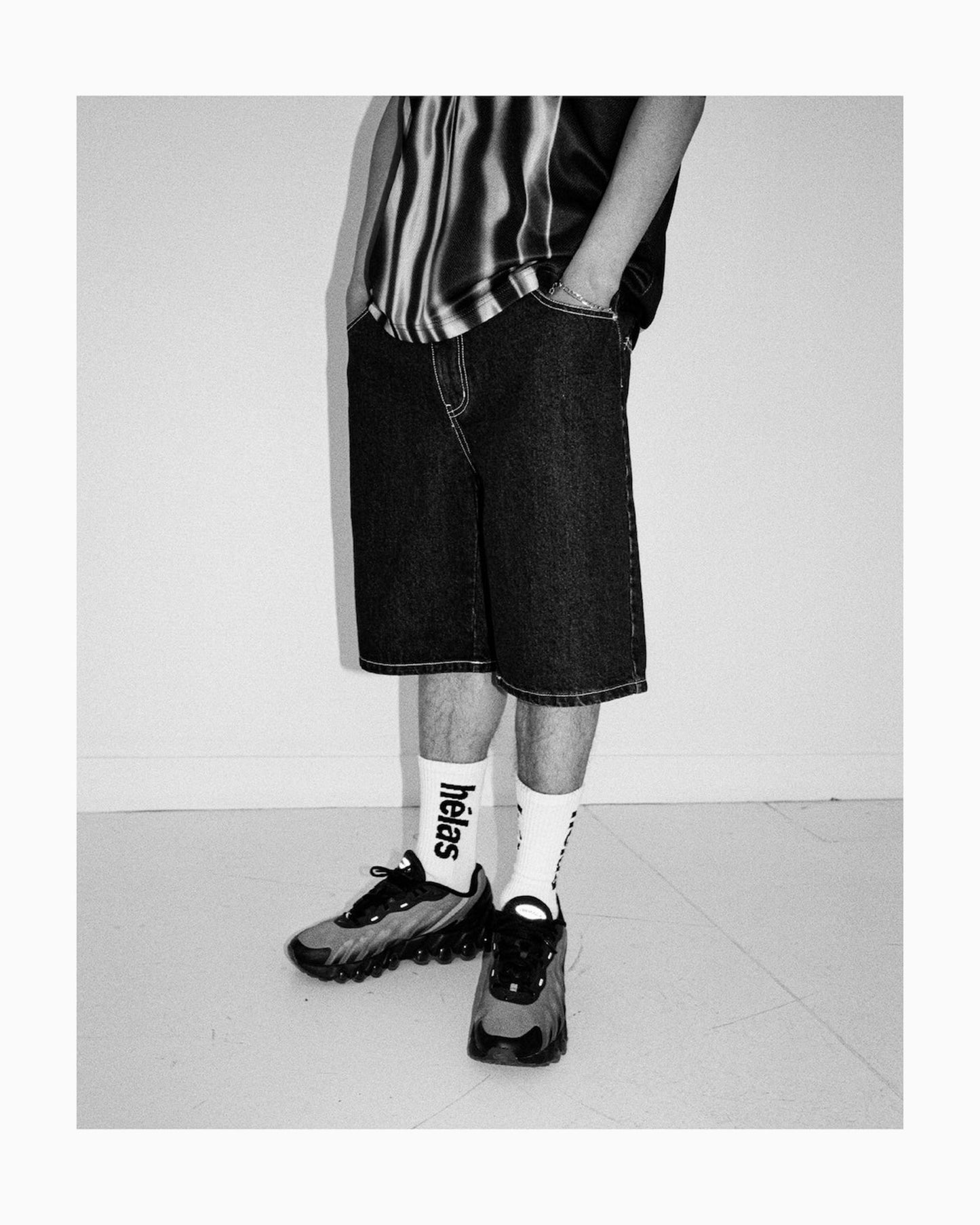 Pantalones cortos Oversize Hélas. Dieu Grec para hombre