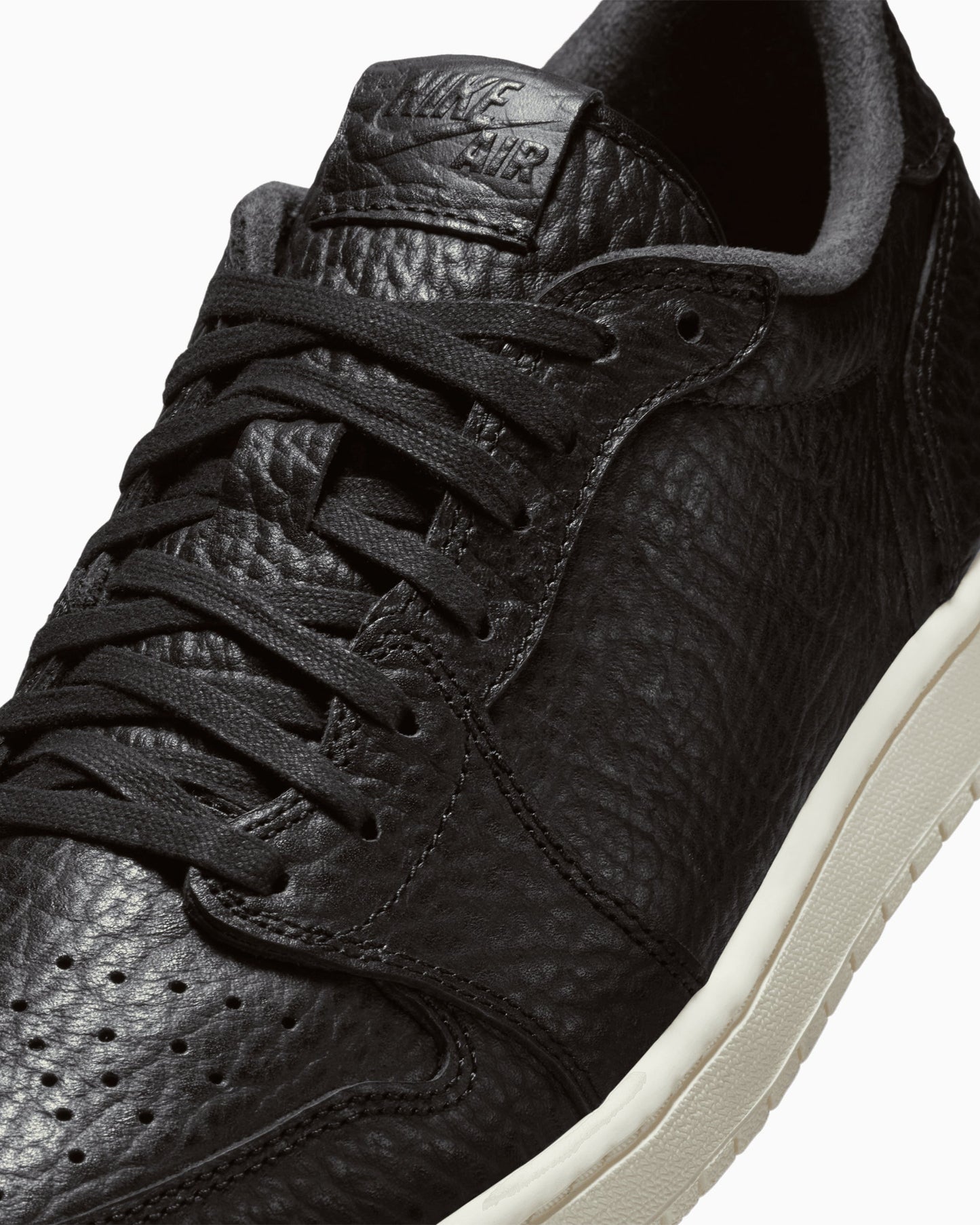 Air Jordan 1 Retro Low "No Swoosh"