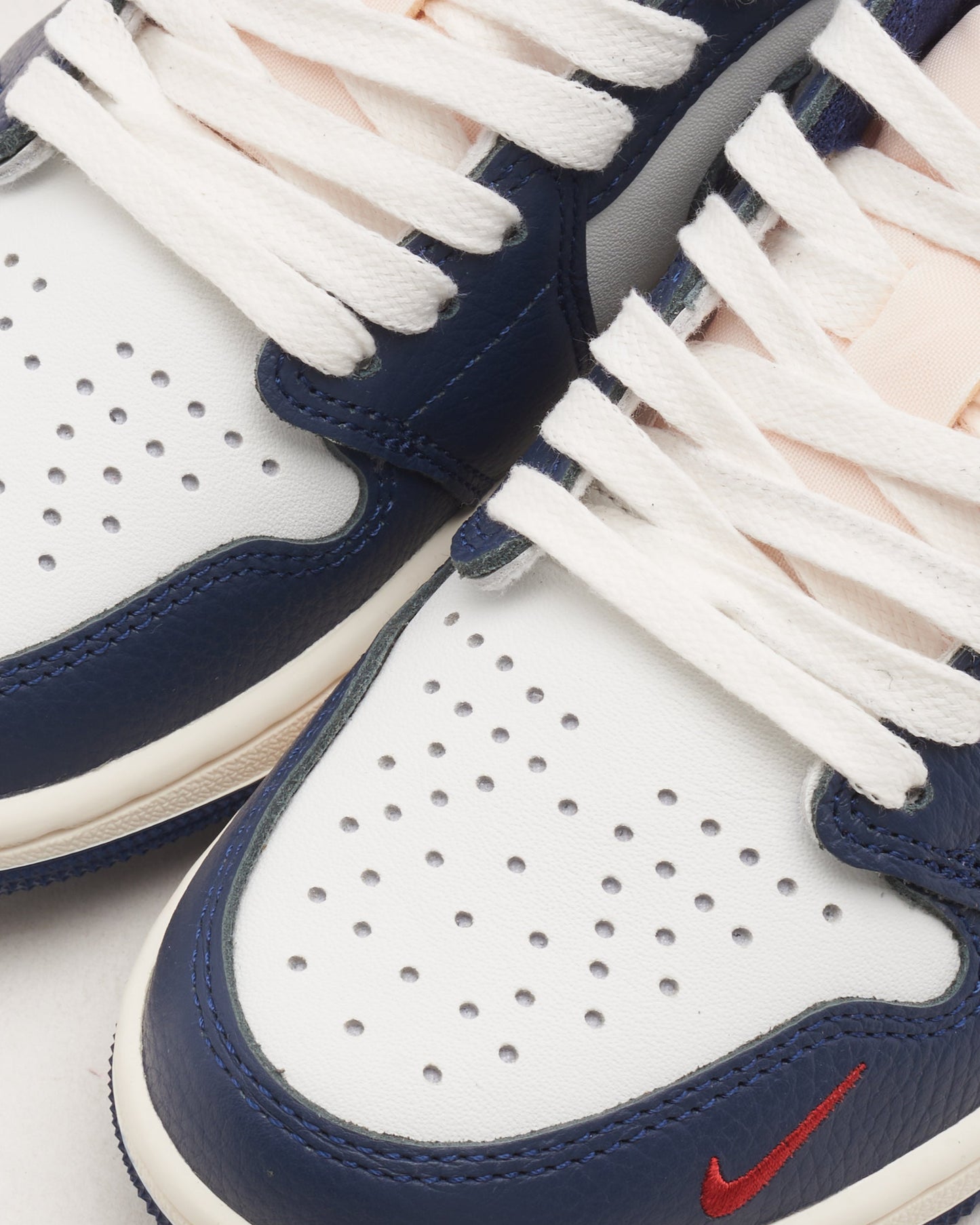 Air Jordan 1 Retro Low OG "Howard University"