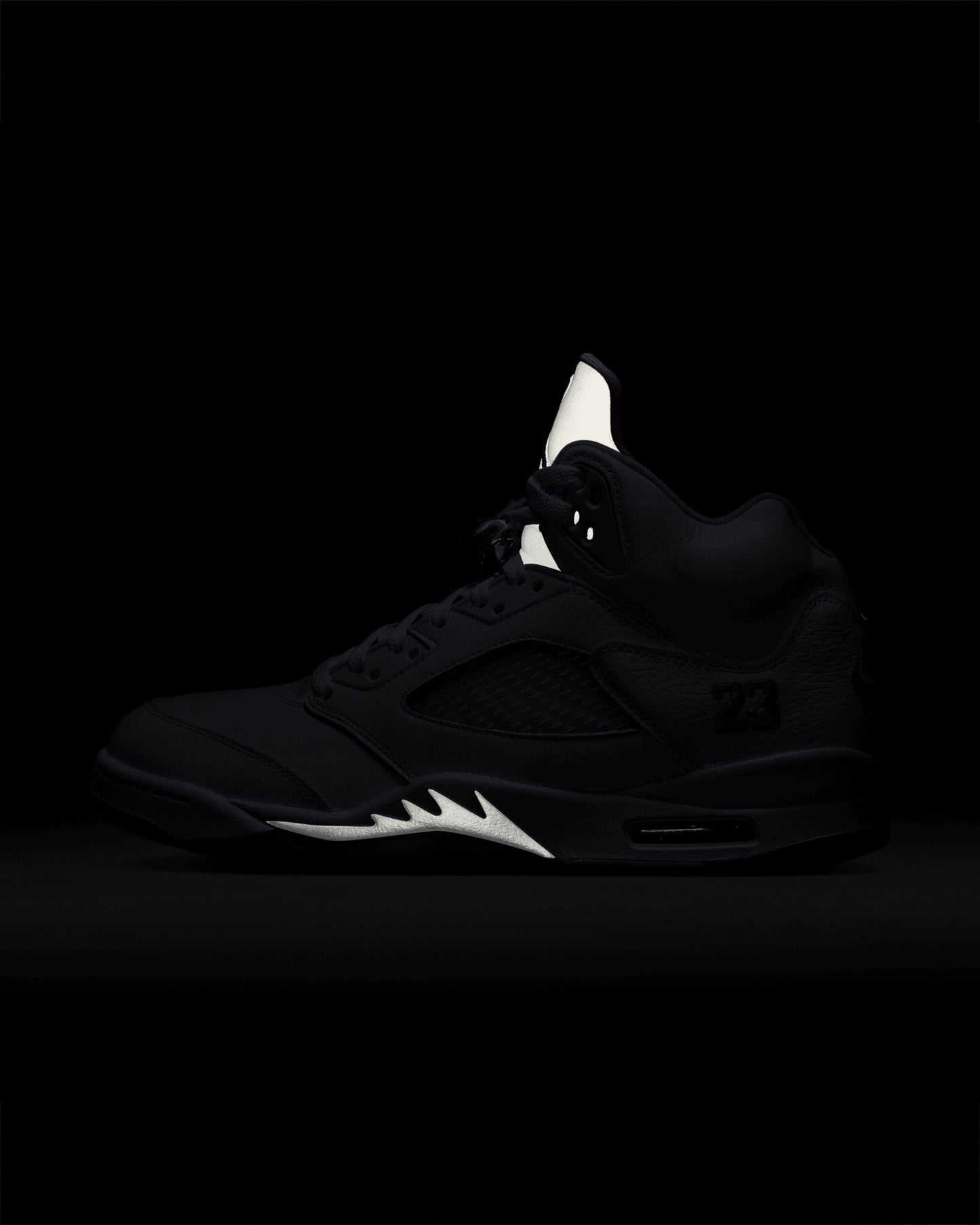 Air Jordan 5 Retro OG "White Metallic"