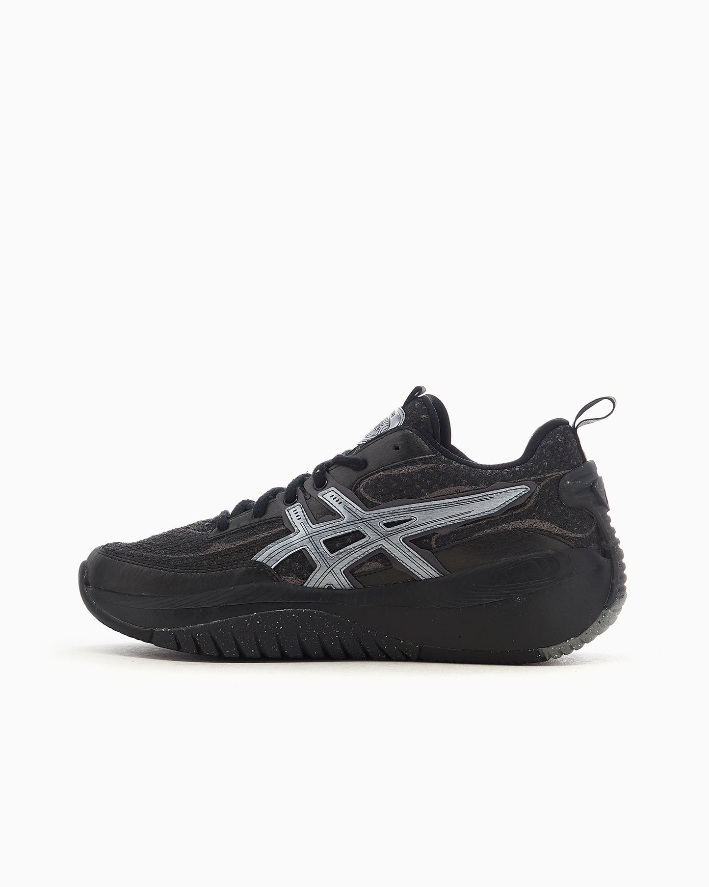 ASICS Circularity Neocurve