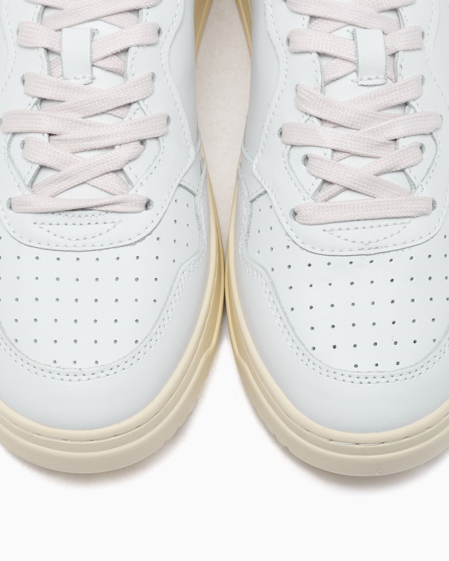Autry Medalist Low Leather