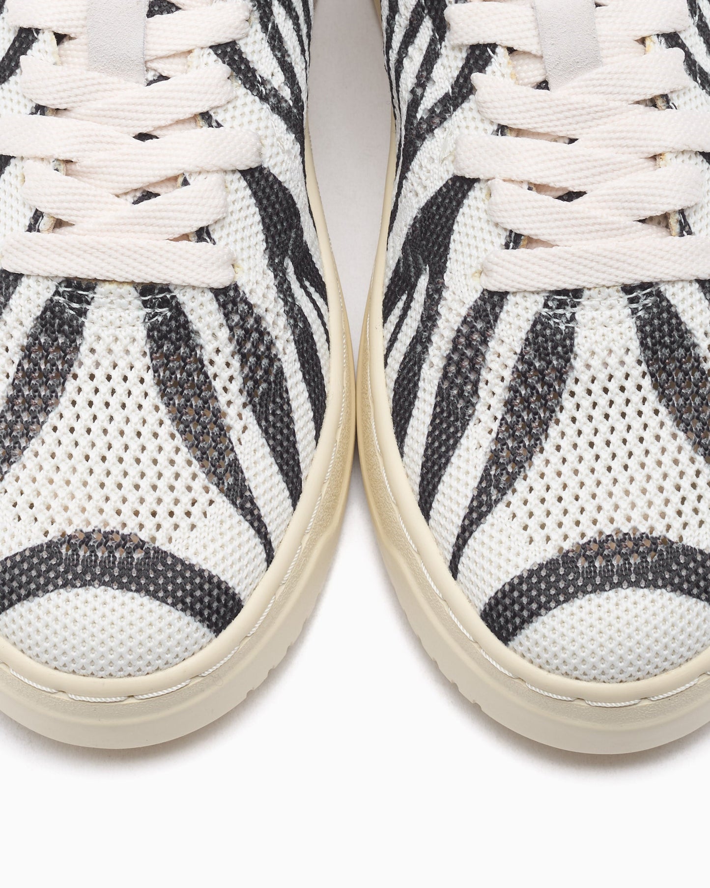 Autry Women's Medalist Easeknit Low "Zebra Print"