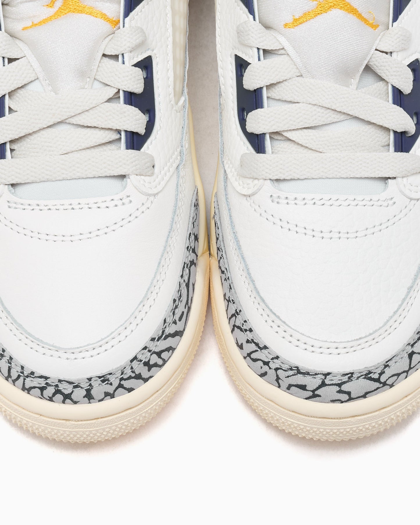 Jordan Spizike Low