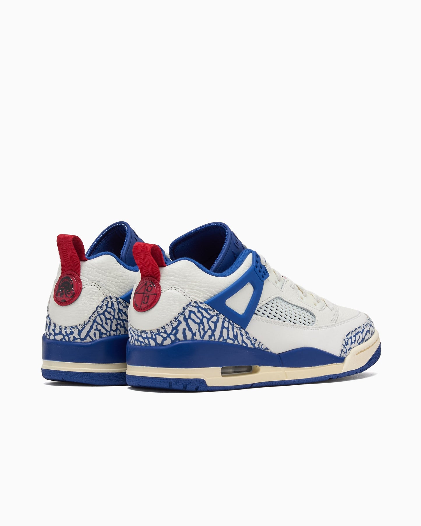 Jordan Spizike Low