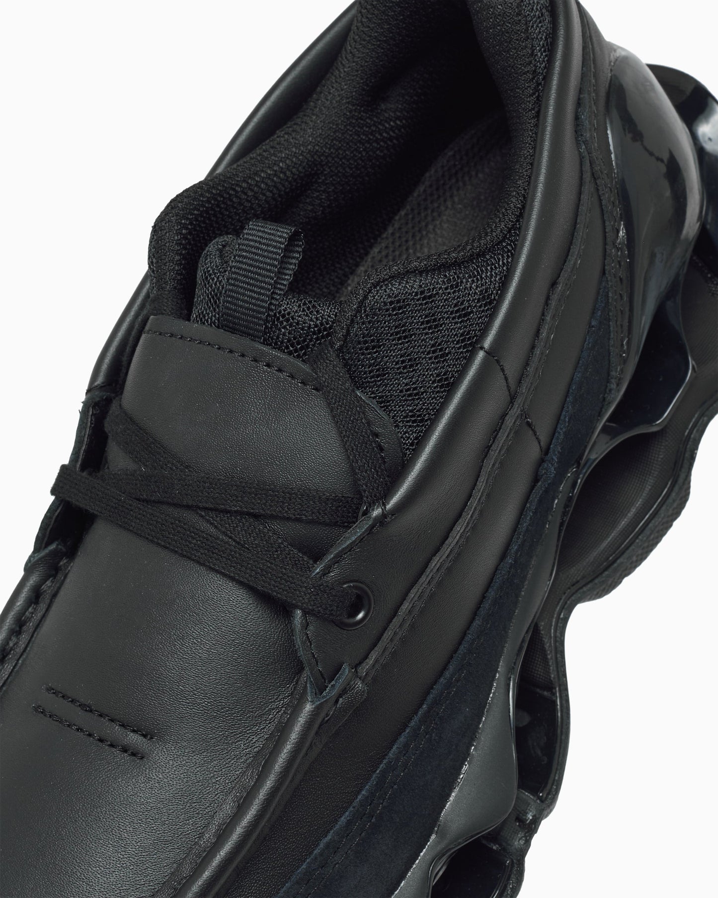 Mizuno Wave Prophecy Moc