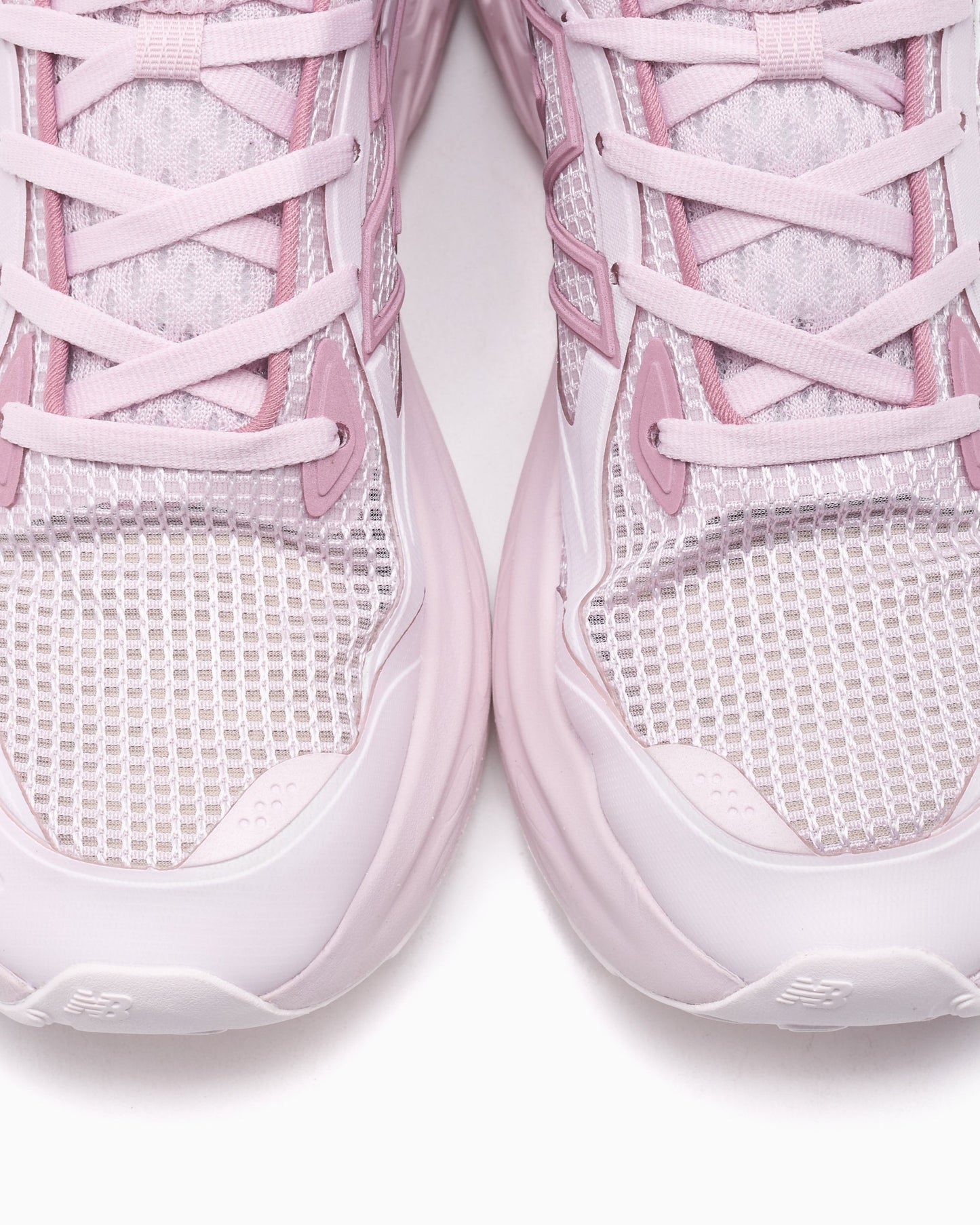 New Balance Fresh Foam UTRN 6V8