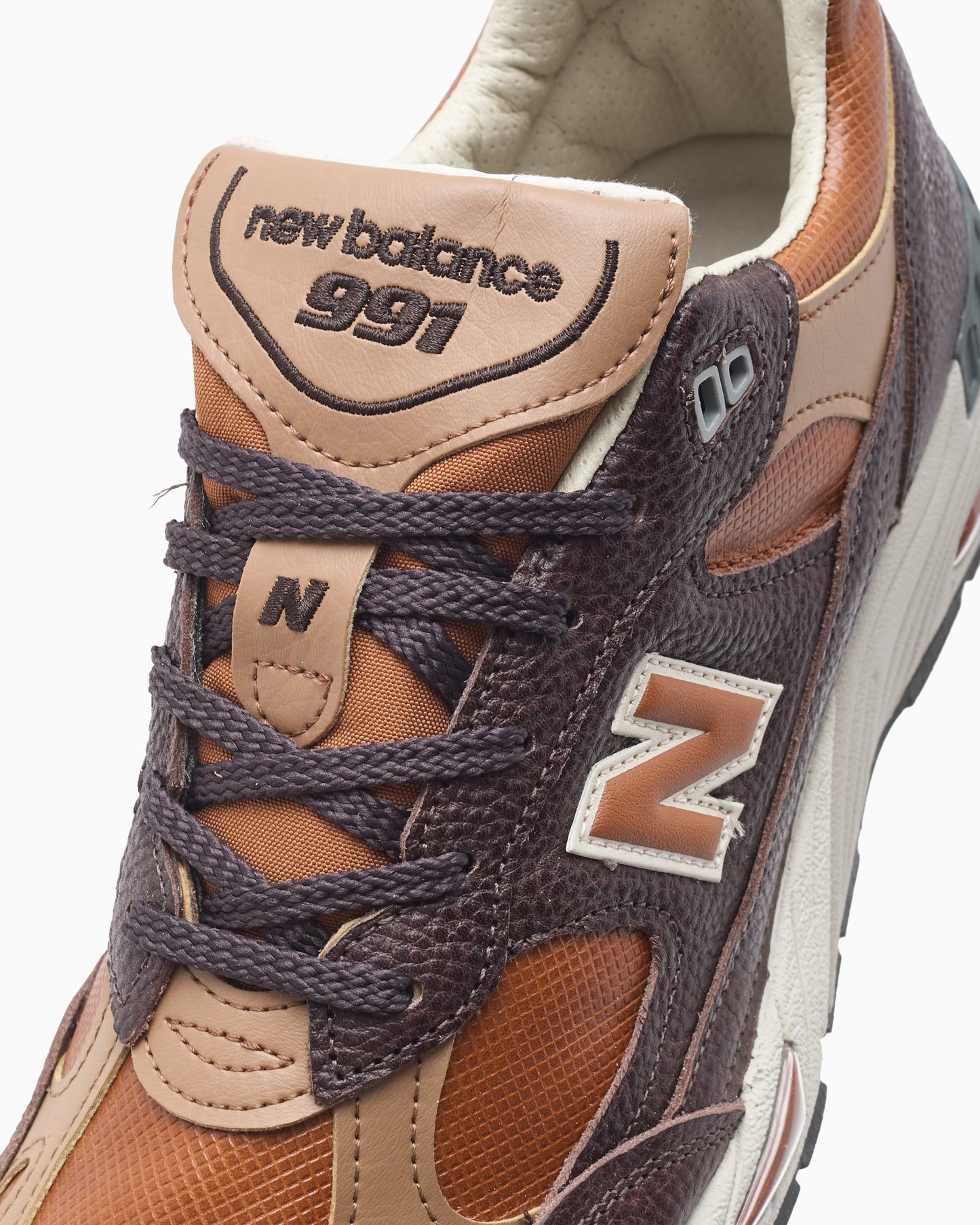 New Balance M991 LB1 Chocolate Plum "Made in UK"