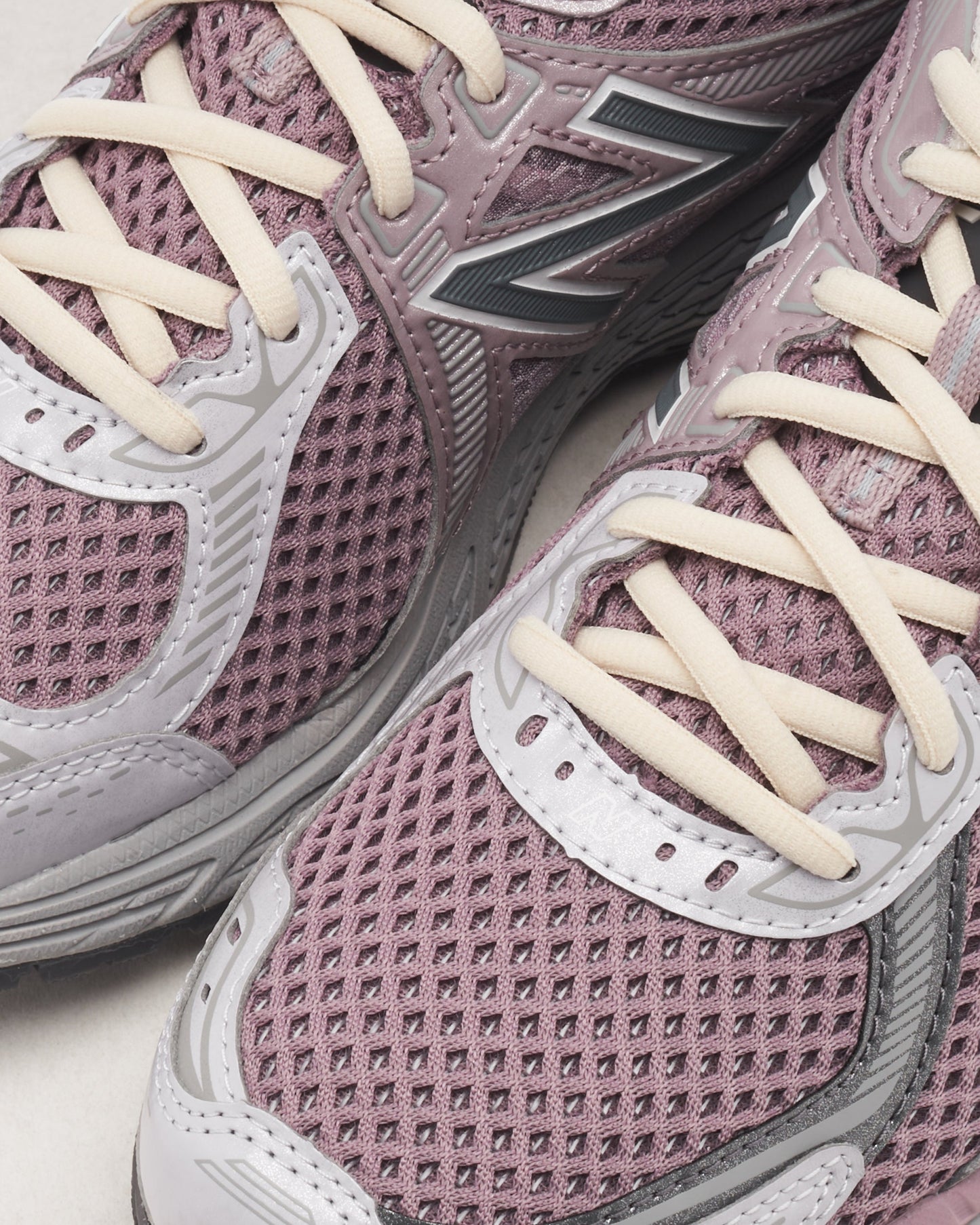 New Balance ML860v2 BW2