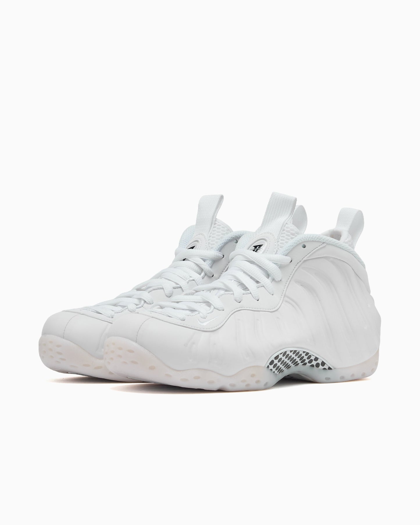 Nike Air Foamposite One "Triple White"