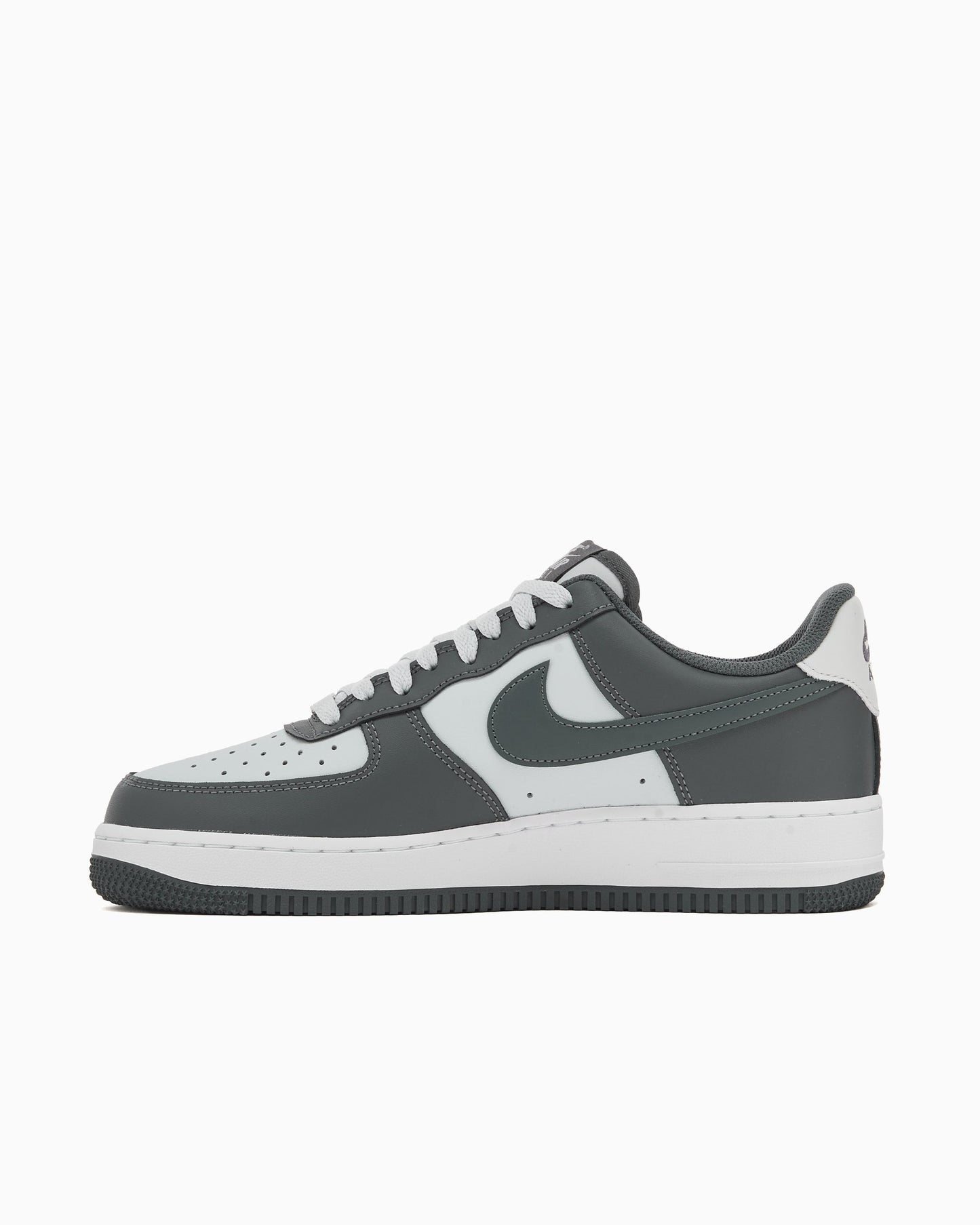Nike Air Force 1 '07