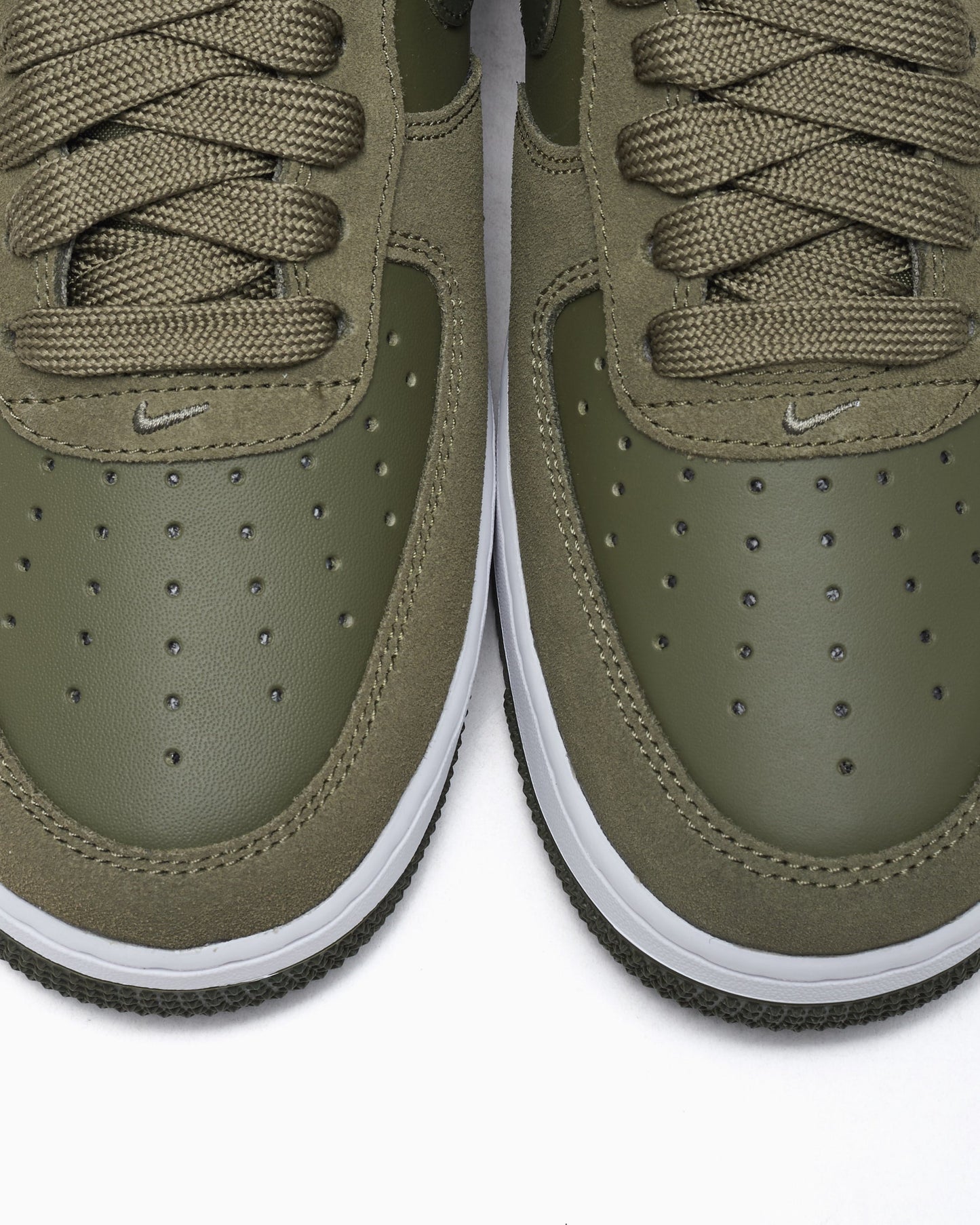 Nike Air Force 1 '07 LV8