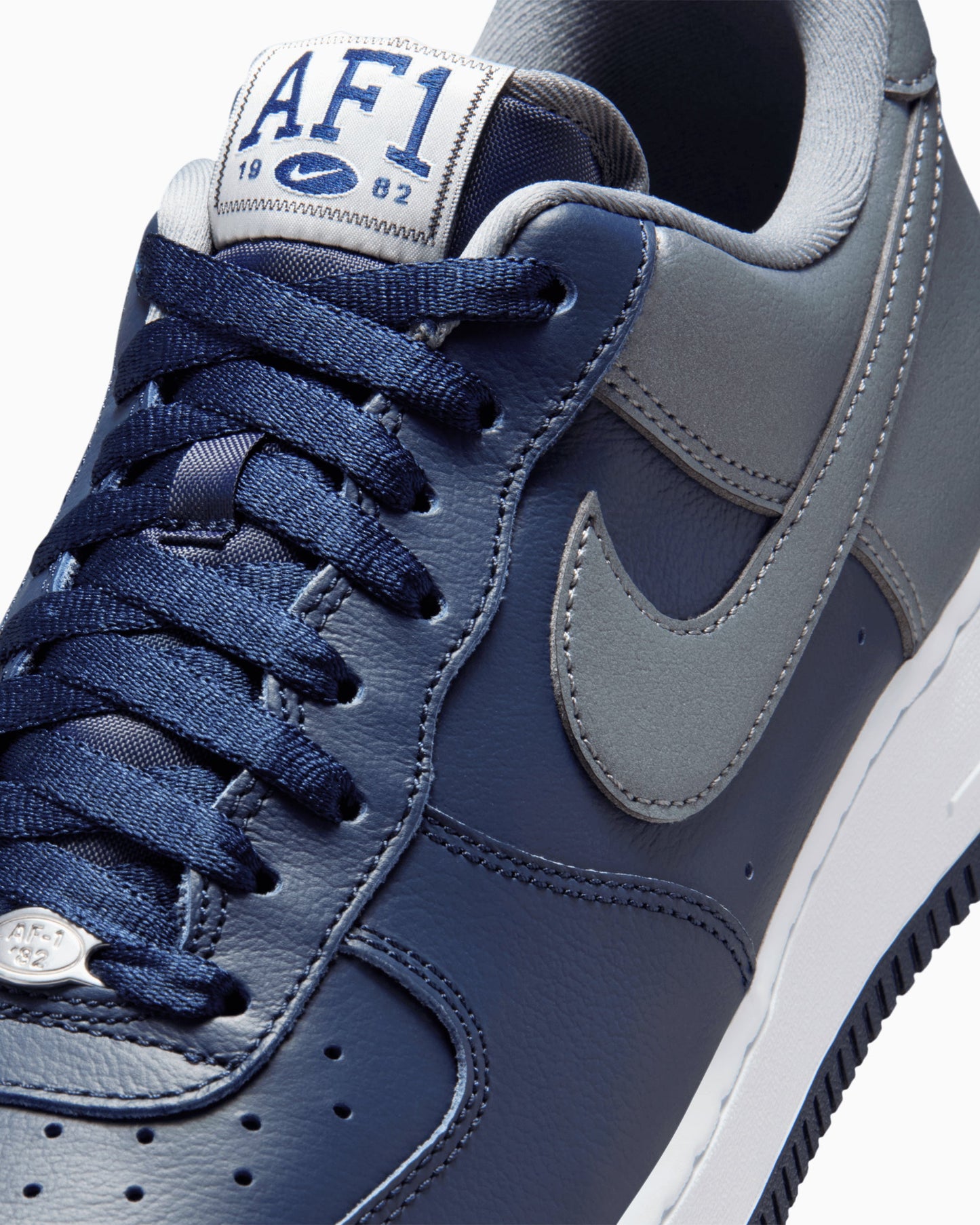 Nike Air Force 1 '07 LV8 "Mismatched Heel"