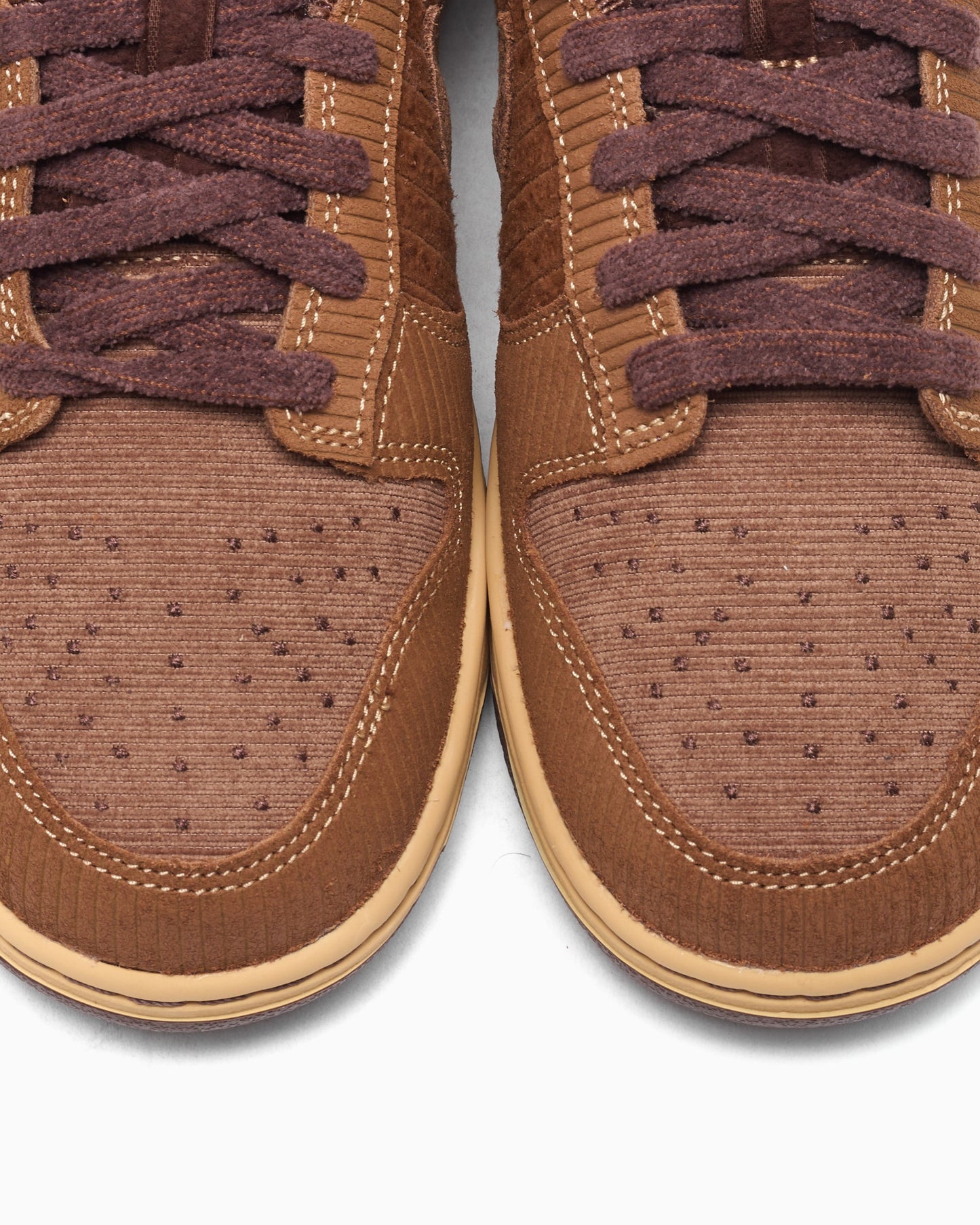 Nike Dunk Low Retro Premium "Corduroy"