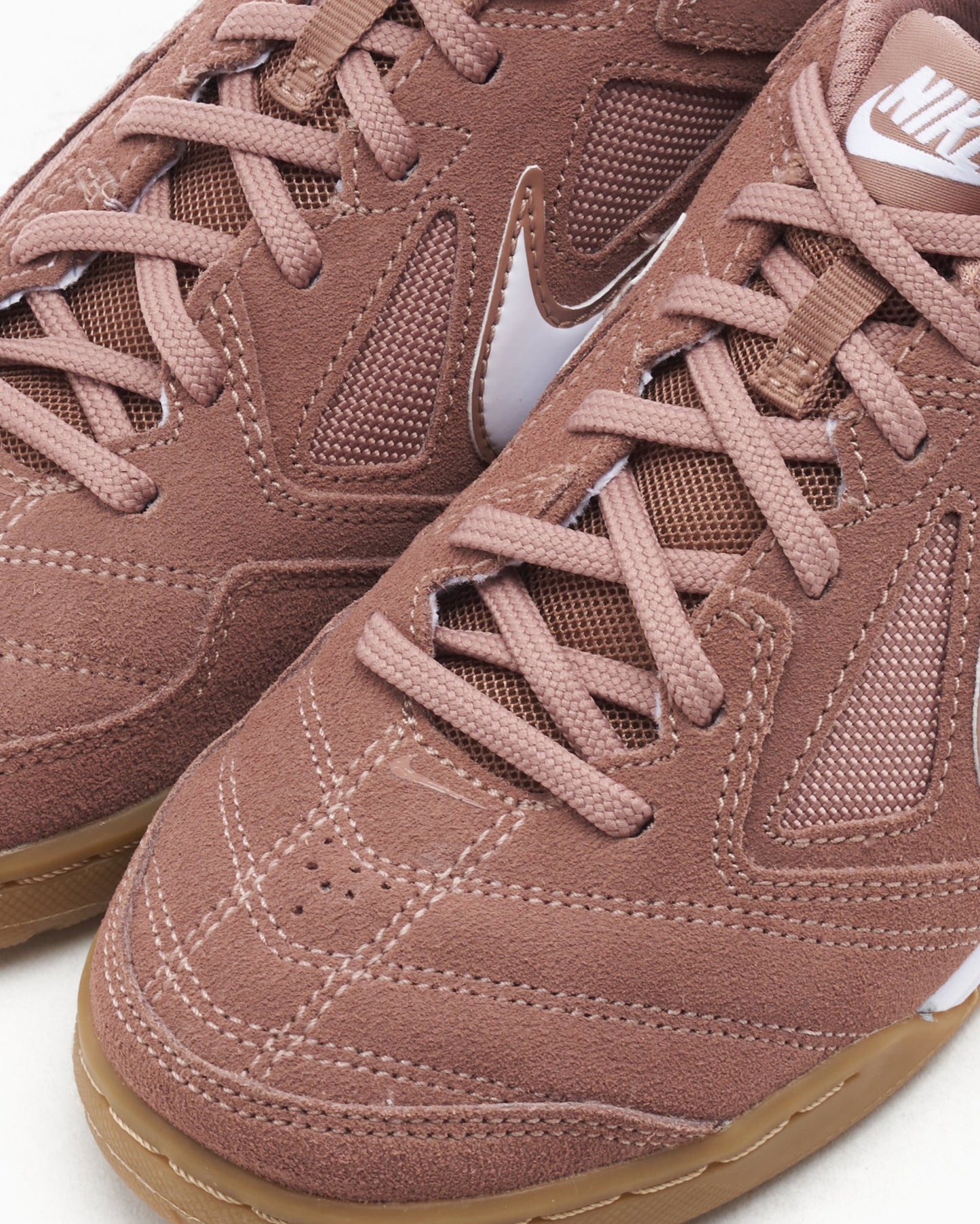 Nike Gato