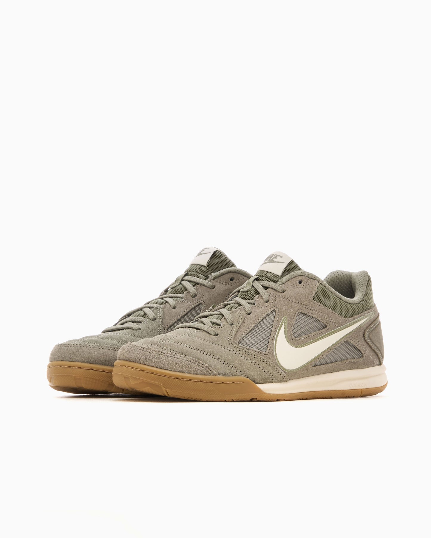Nike Gato
