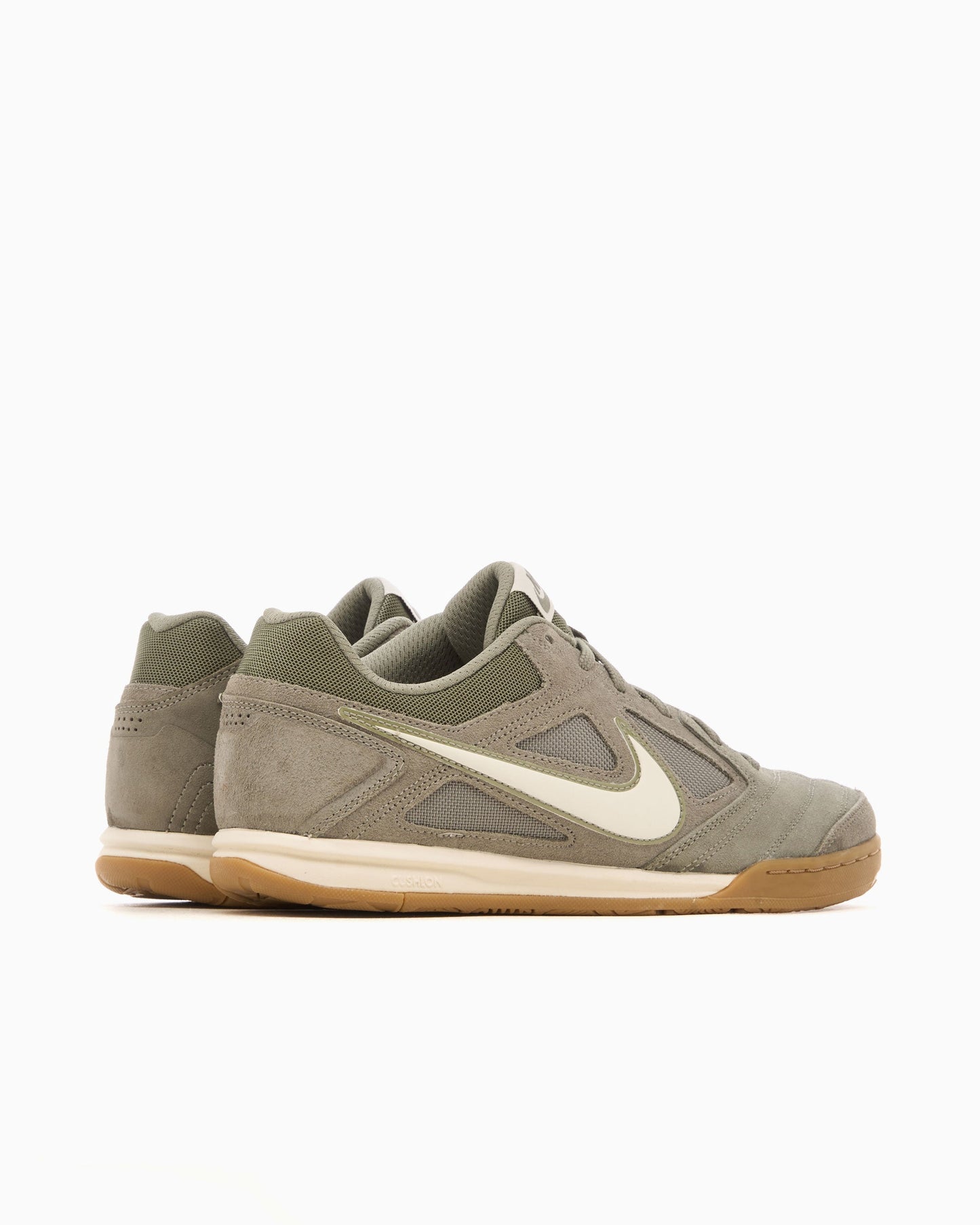 Nike Gato