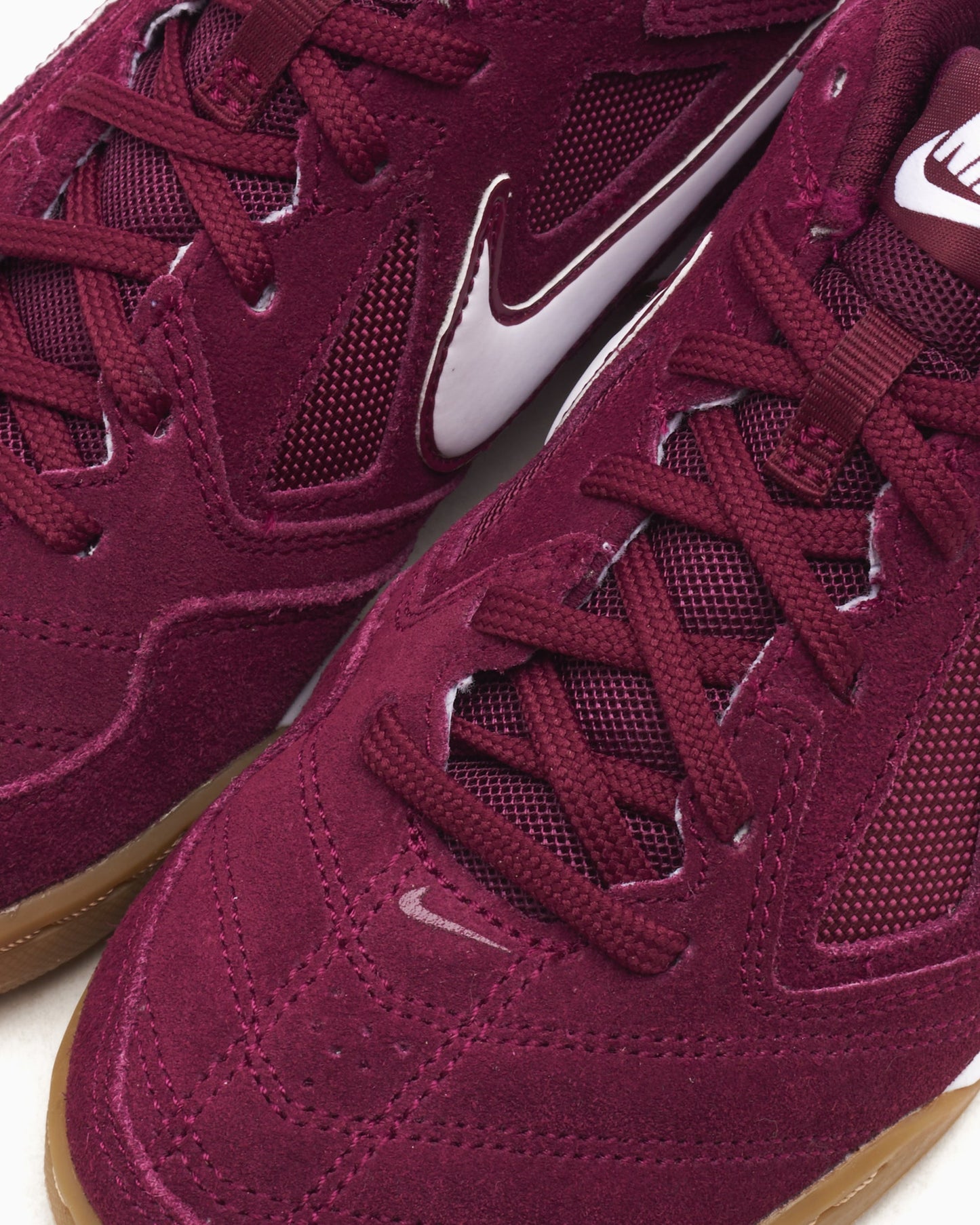 Nike Gato
