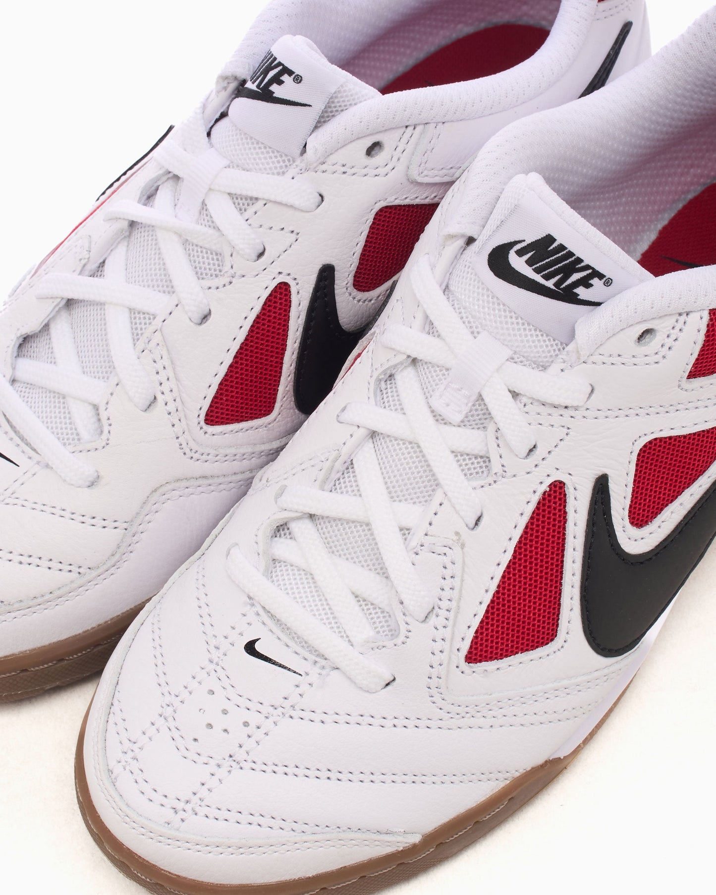 Nike Gato