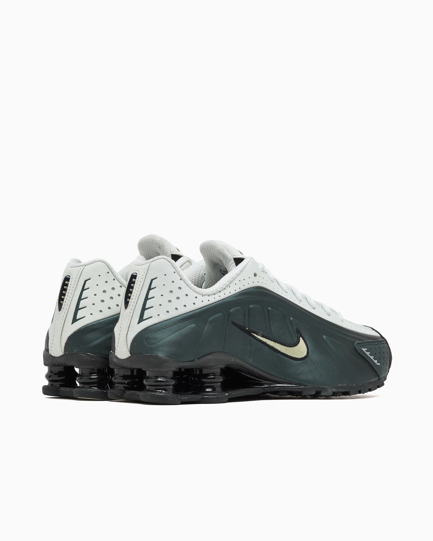 Nike Shox R4
