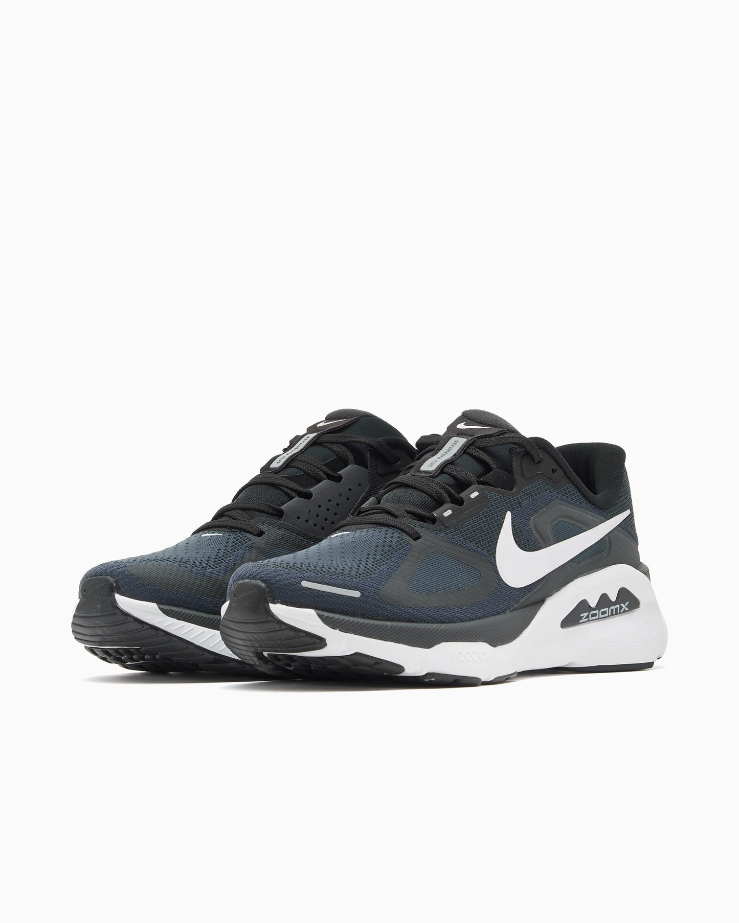 Nike Structure Plus