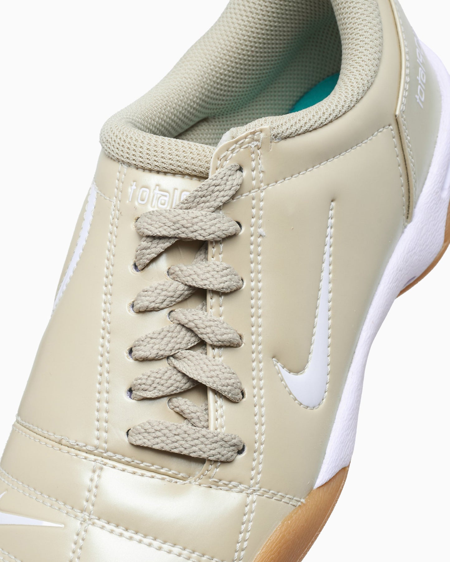 Nike Total 90