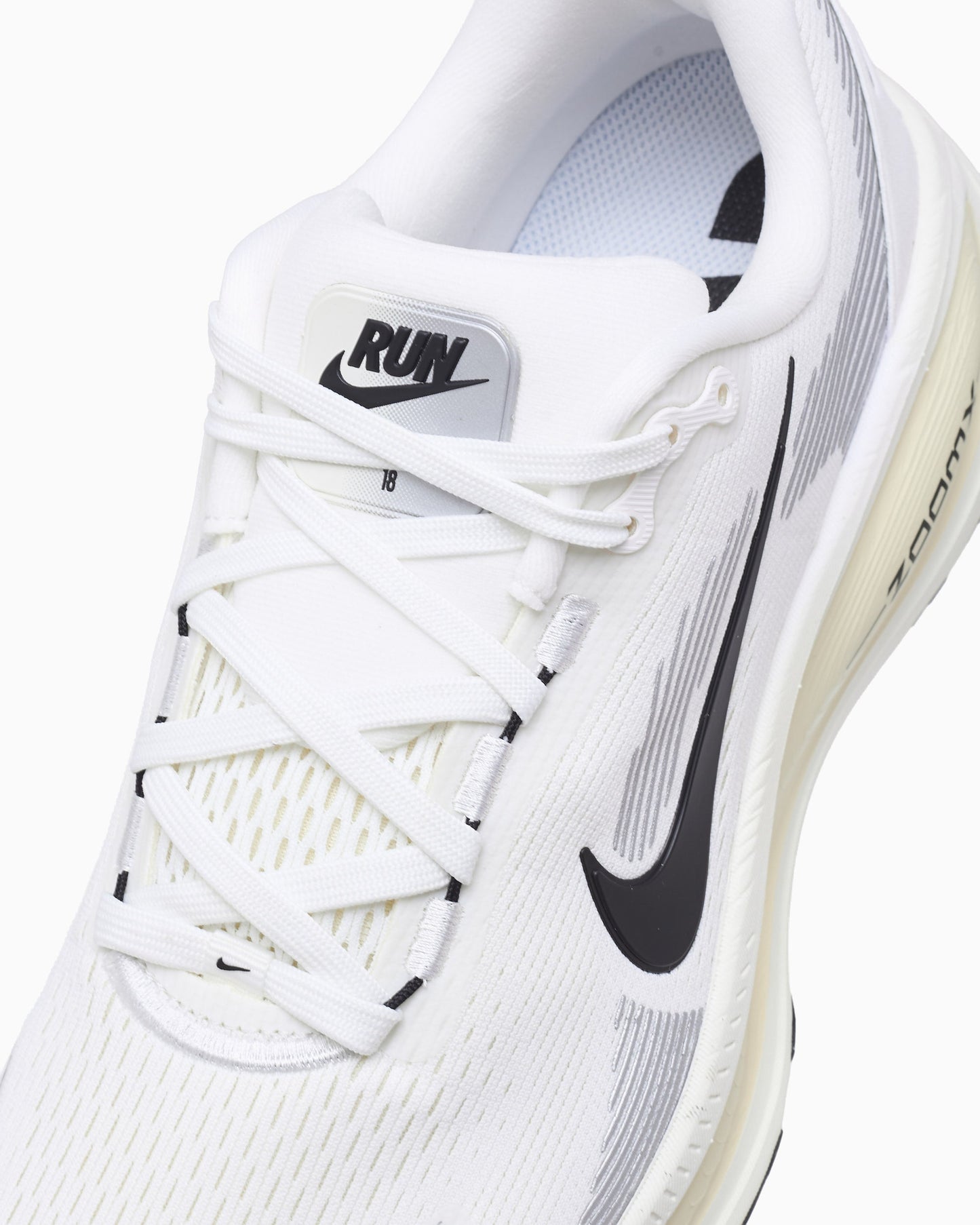 Nike Vomero 18