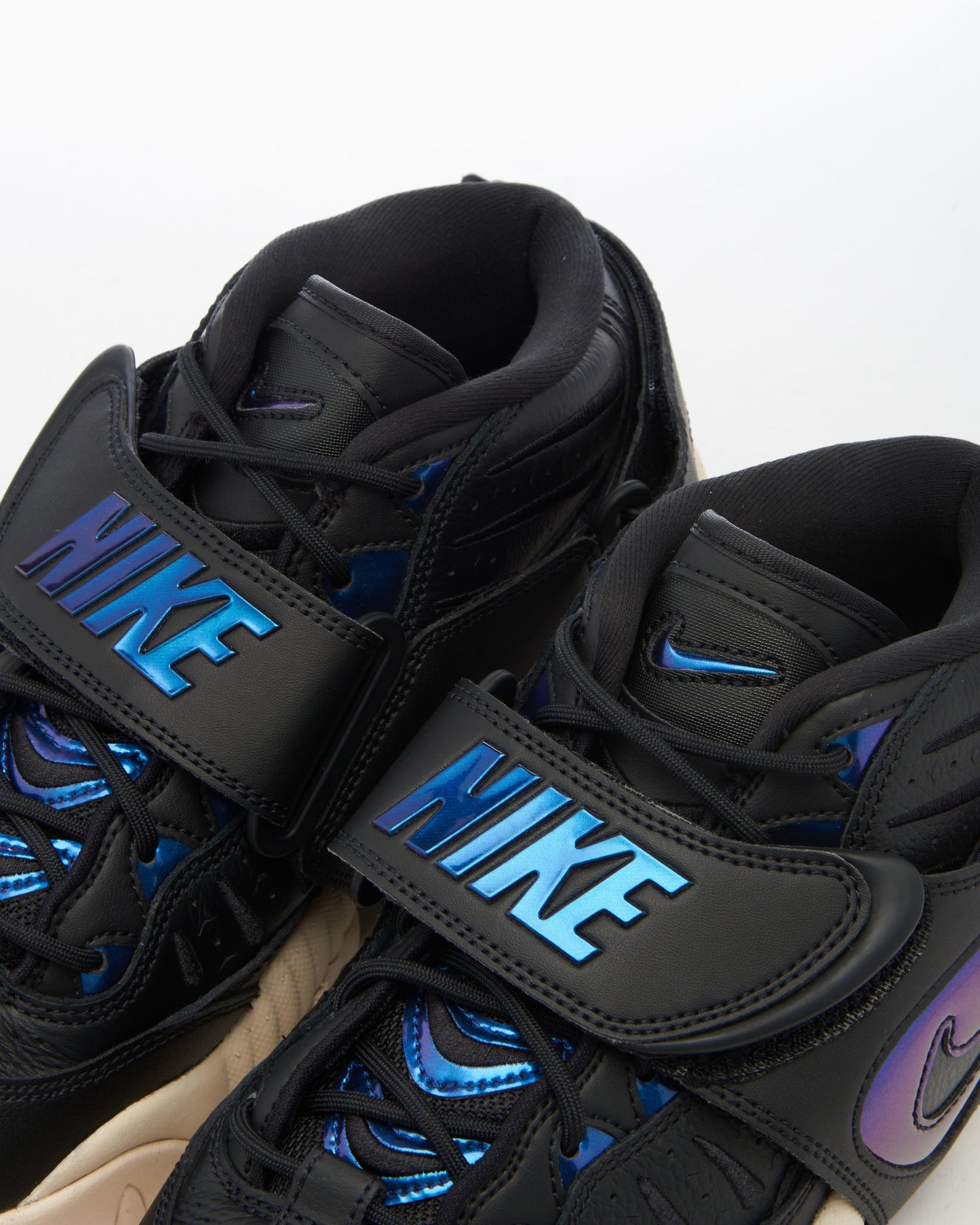 Nike Women's Air ADJUST Force "Vivd Purple"