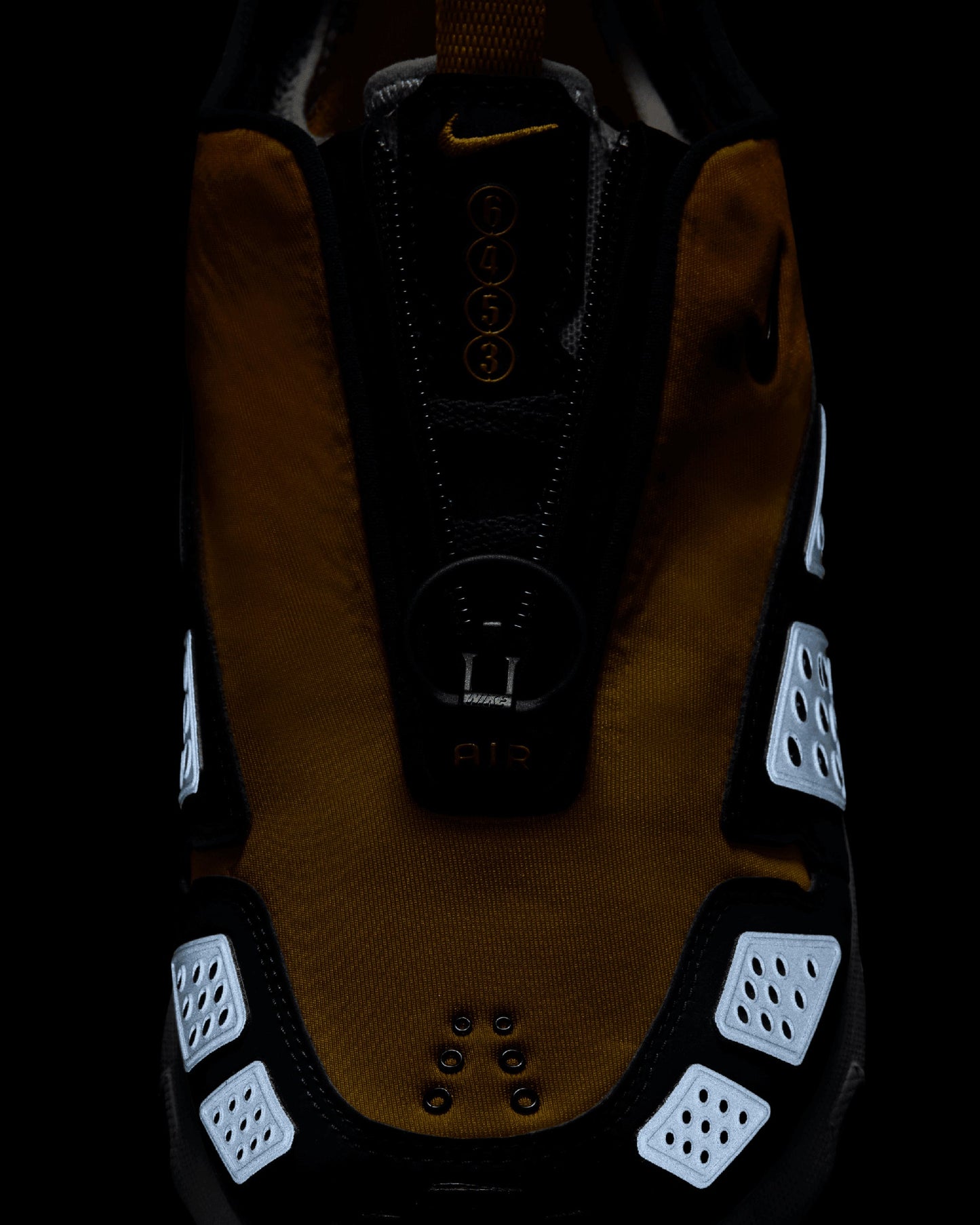 Nike Women's Air Max SNDR "Canyon Gold"