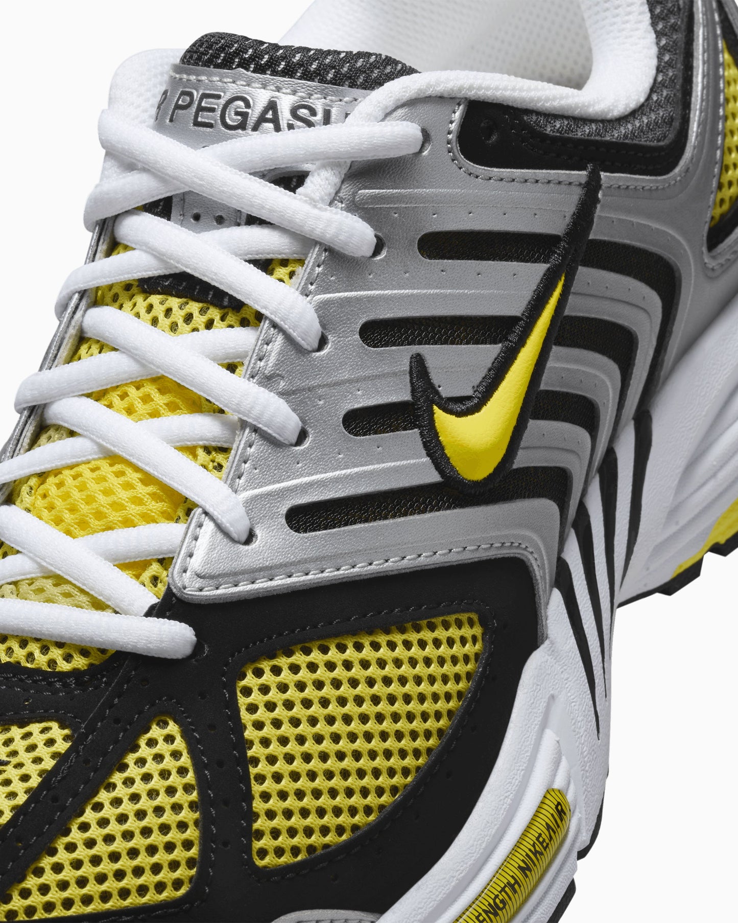 Nike Women's Air Pegasus 2005