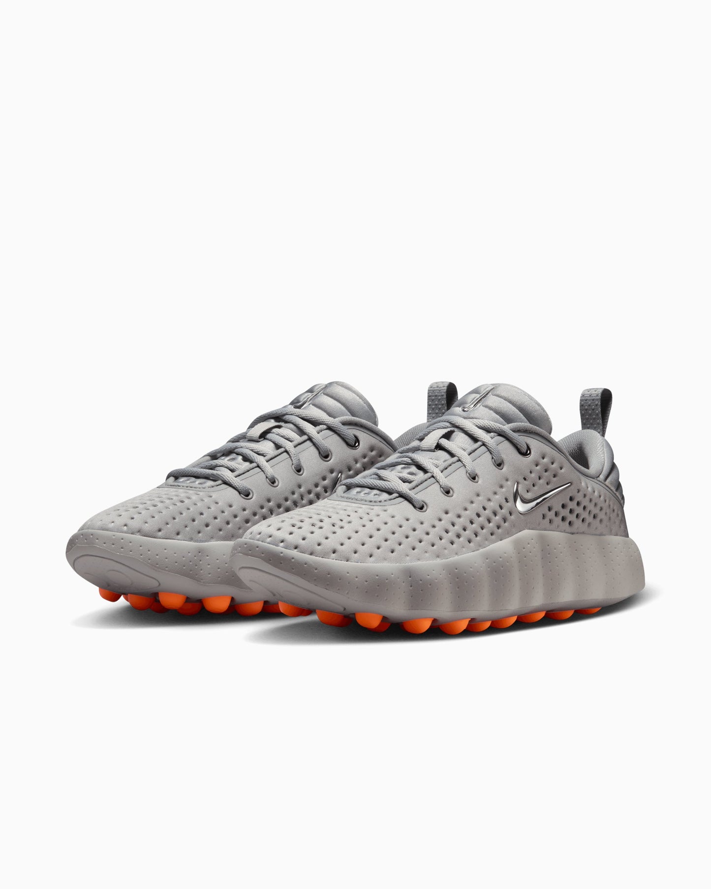 Nike Women's Mind 002
