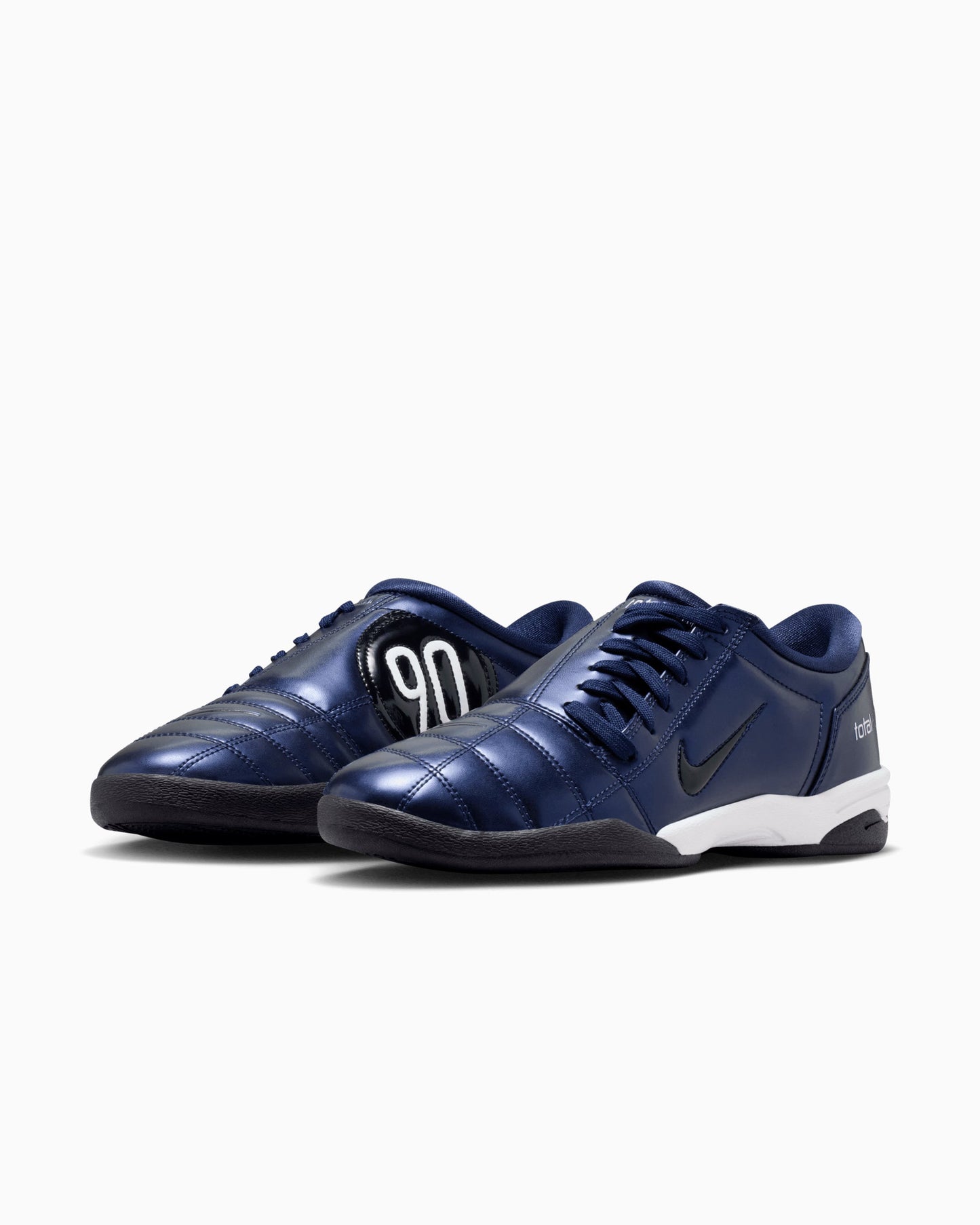 Nike Women's Total 90