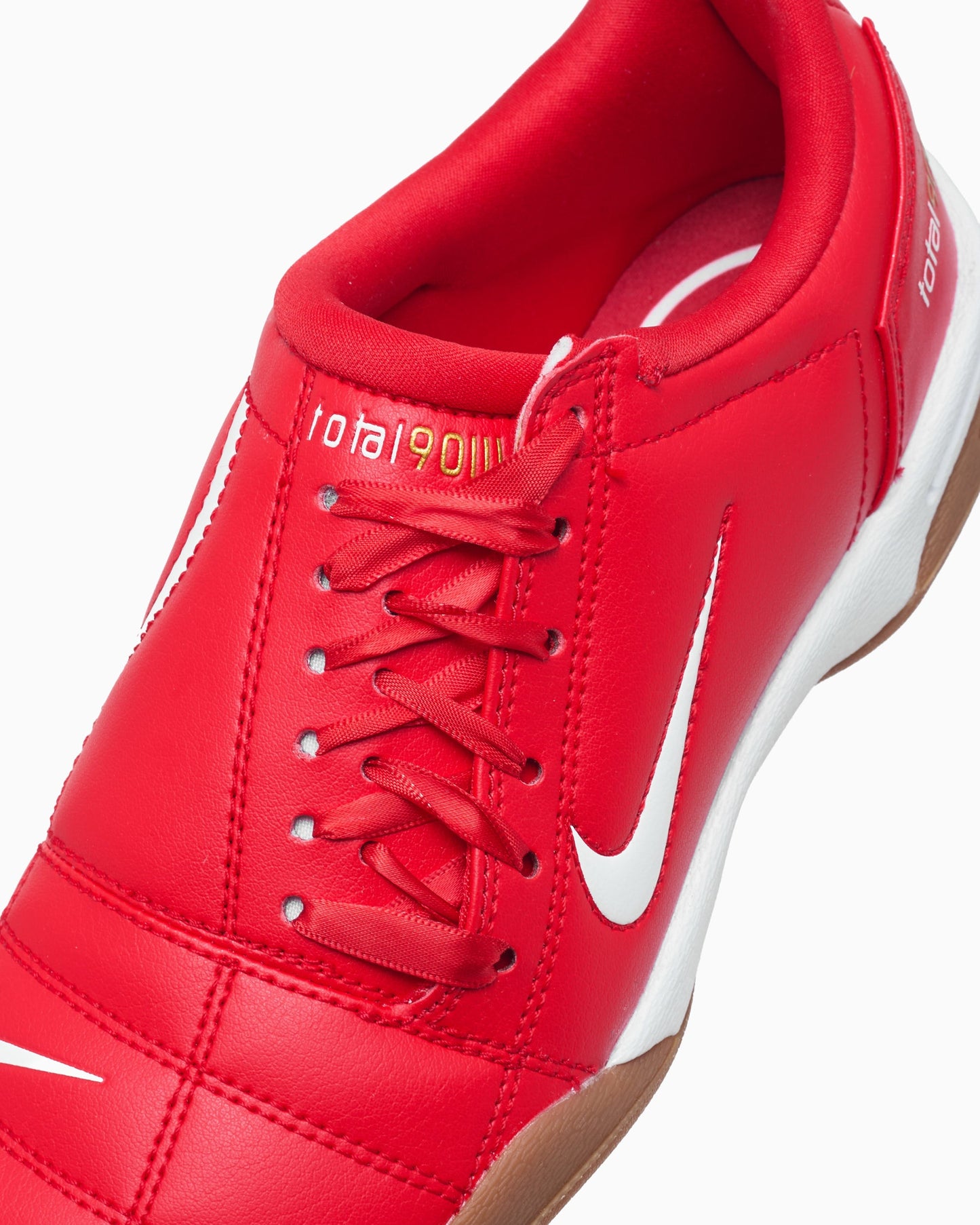 Nike Women's Total 90