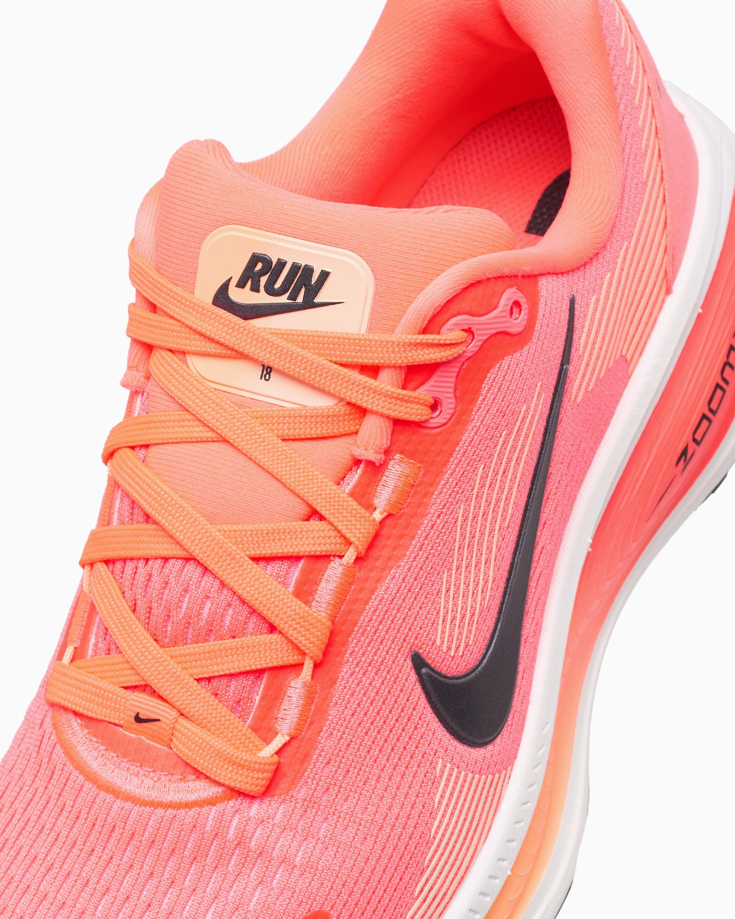 Nike Women's Vomero 18