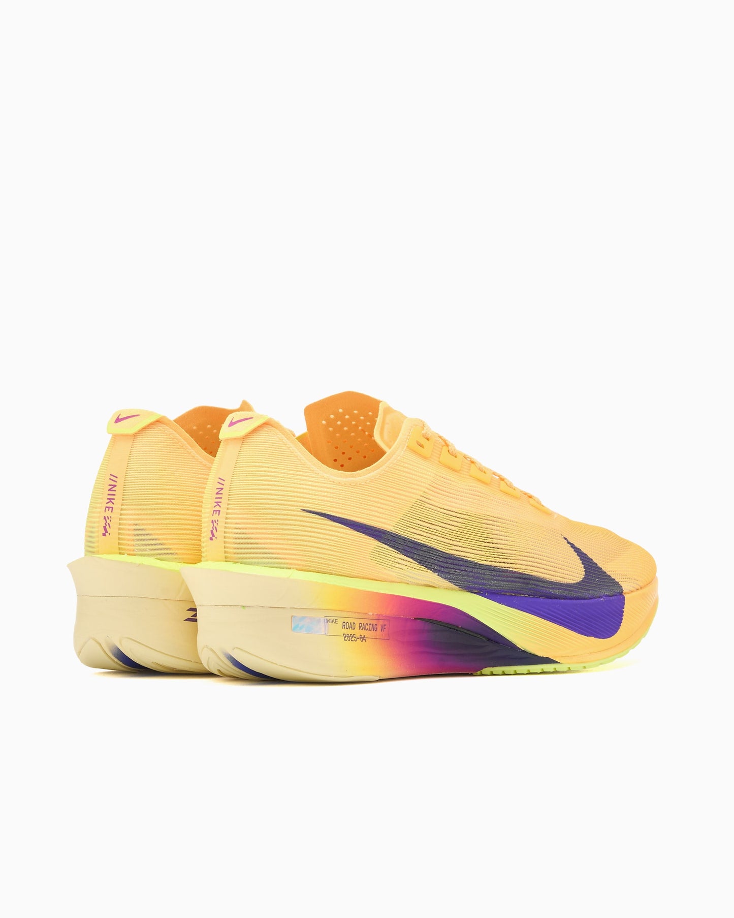 Nike Women's ZoomX Vaporfly Next% 4